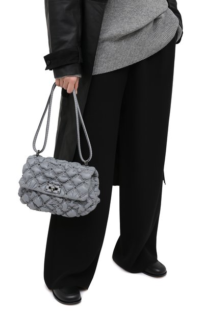 Сумка VALENTINO серого цвета по цене 254500 руб., арт. UW0B0H78/EFZ, фото 2 Сумка VALENTINO, арт. UW0B0H78/EFZ, фото 2