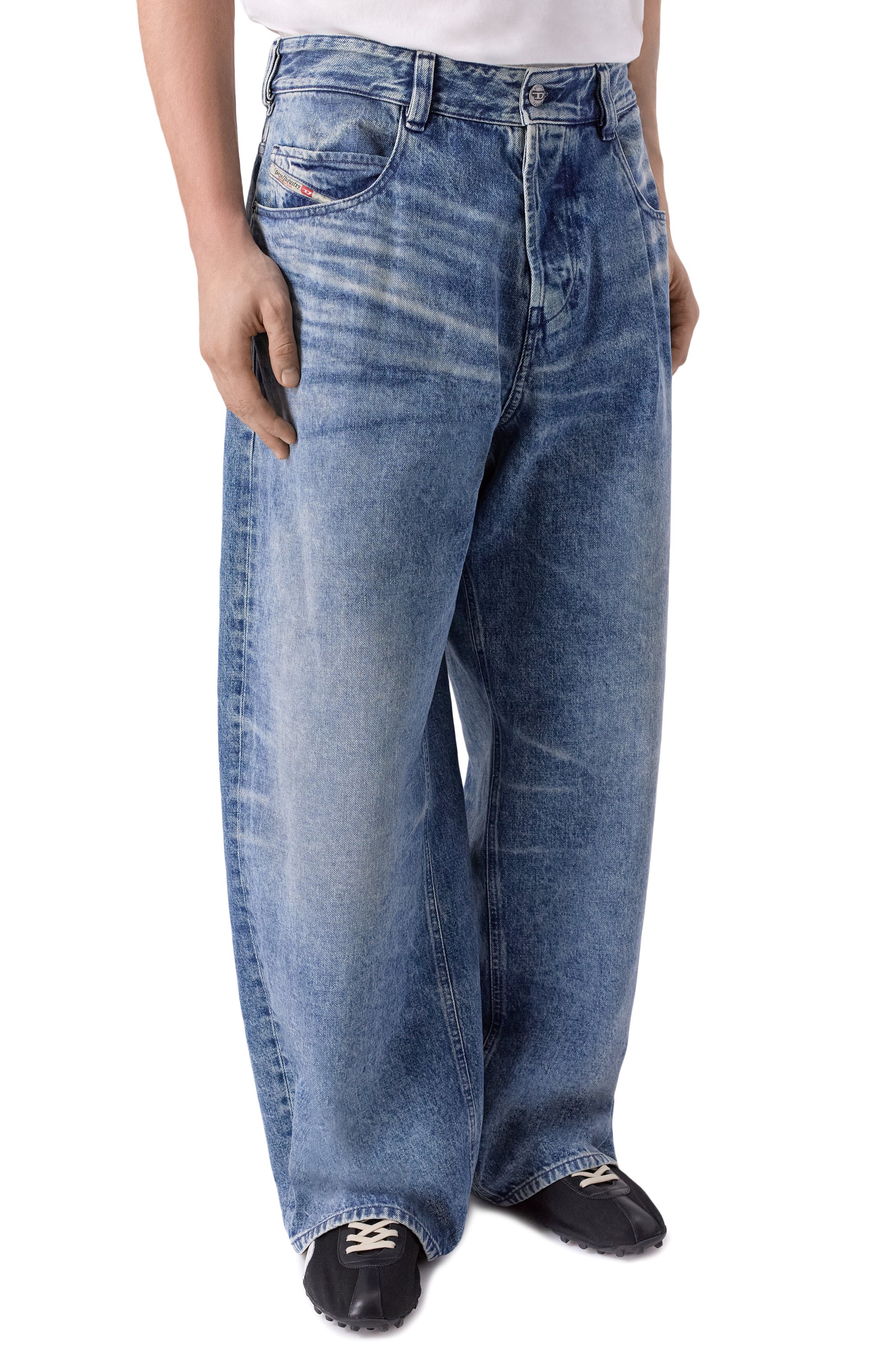 Джинсы 1997 d-enim DIESEL синего цвета по цене 39000 руб., арт. A21608/007DA, фото 3 Джинсы 1997 d-enim DIESEL, арт. A21608/007DA, фото 3