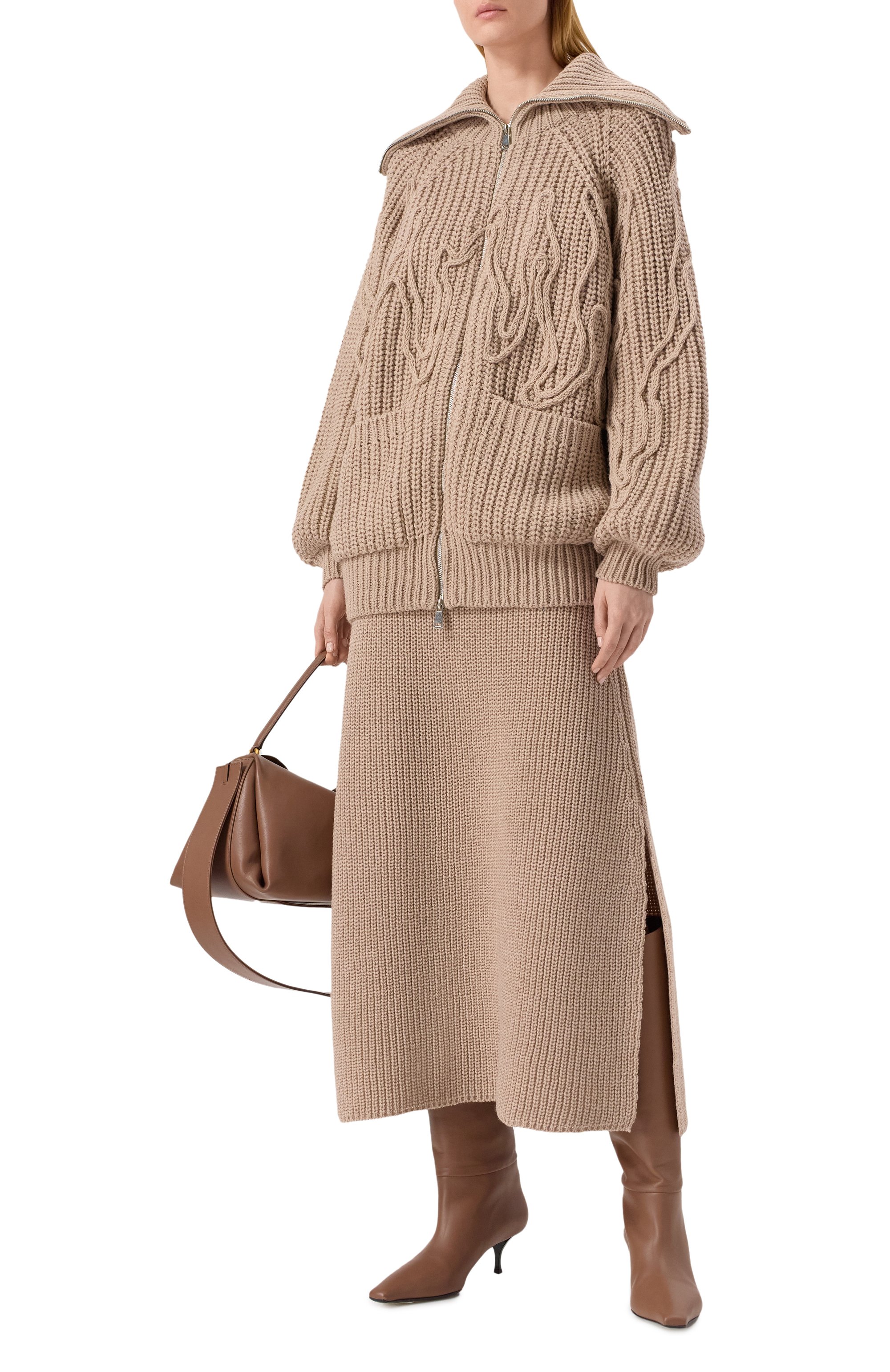 Шерстяной кардиган AKHMADULLINA бежевого цвета по цене 159900 руб., арт. 1125.2KZ630/W637, фото 2 Шерстяной кардиган AKHMADULLINA, арт. 1125.2KZ630/W637, фото 2