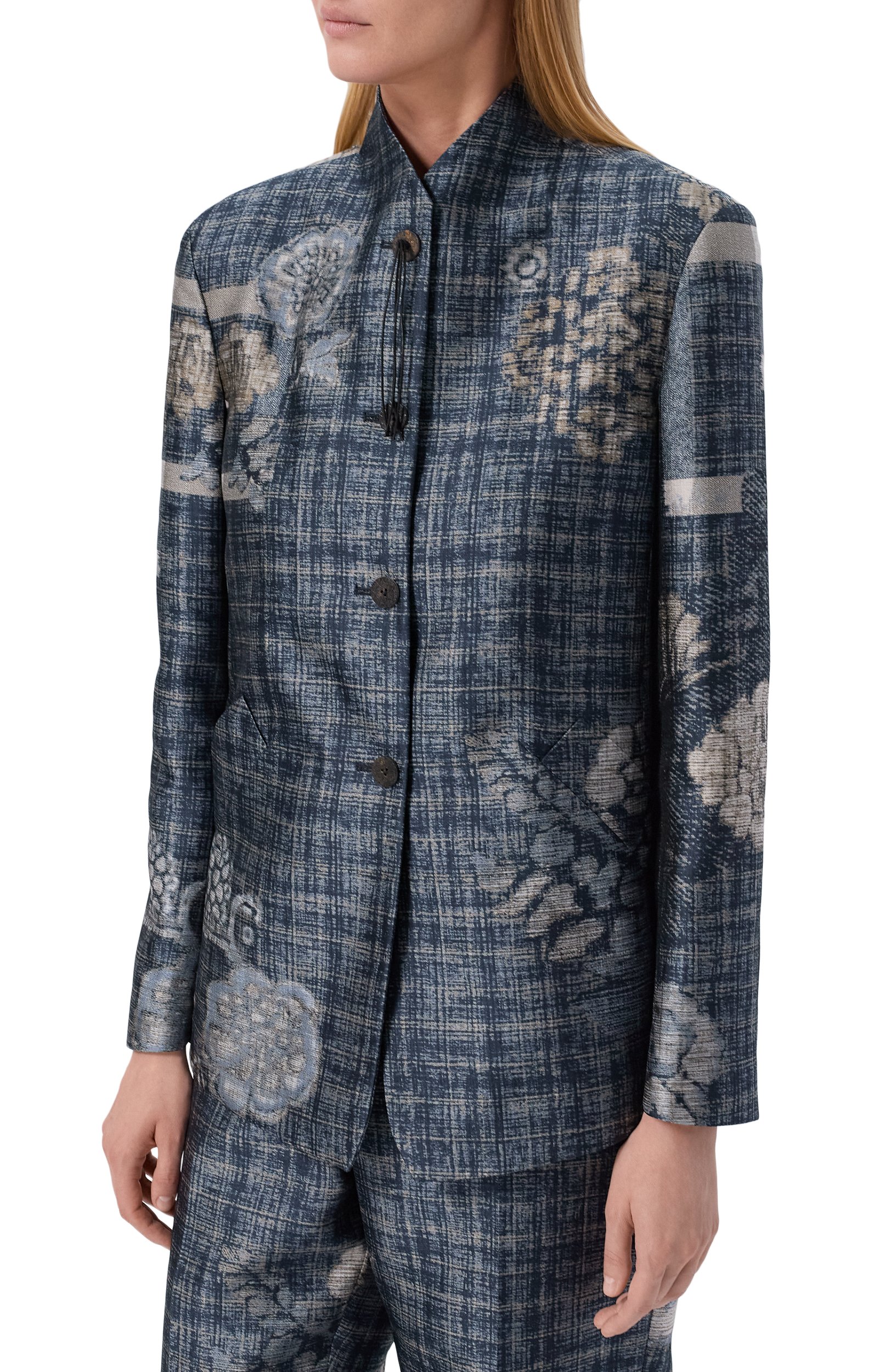 Жакет GIORGIO ARMANI синего цвета по цене 644500 руб., арт. GW003467/TE22828, фото 3 Жакет GIORGIO ARMANI, арт. GW003467/TE22828, фото 3