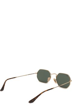 Женские солнцезащитные очки RAY-BAN золотого цвета, арт. 3556N-001 | Фото 4 (Кросс-КТ: С/з-унисекс; Региональные ограничения белый список (Axapta Mercury): Не проставлено, RU; Нос: Не проставлено; Тип очков: С/з; Статус проверки: Требуются правки, Проверена категория; Материал сплава: Проверено; Оптика Гендер: оптика-унисекс; Очки форма: Прямоугольные)