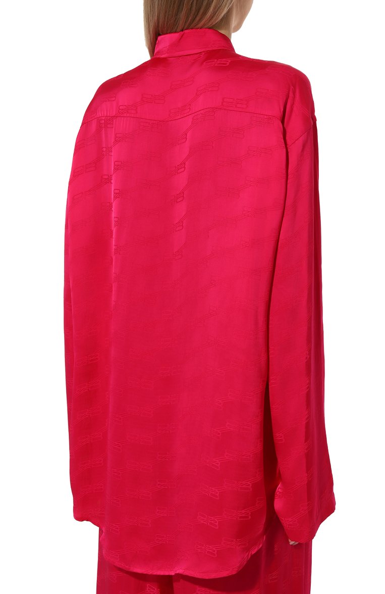 Женская рубашка из вискозы BALENCIAGA фуксия цве�та, арт. 681631/TM068 | Фото 4 (Драгоценные камни: Проставлено; Материал внешний: Вискоза; Материал сплава: Проставлено; Рукава: Длинные; Длина (для топов): Удлиненные; Принт: С принтом; Кросс-КТ: костюм; Женское Кросс-КТ: Рубашка-одежда; Стили: Кэжуэл)