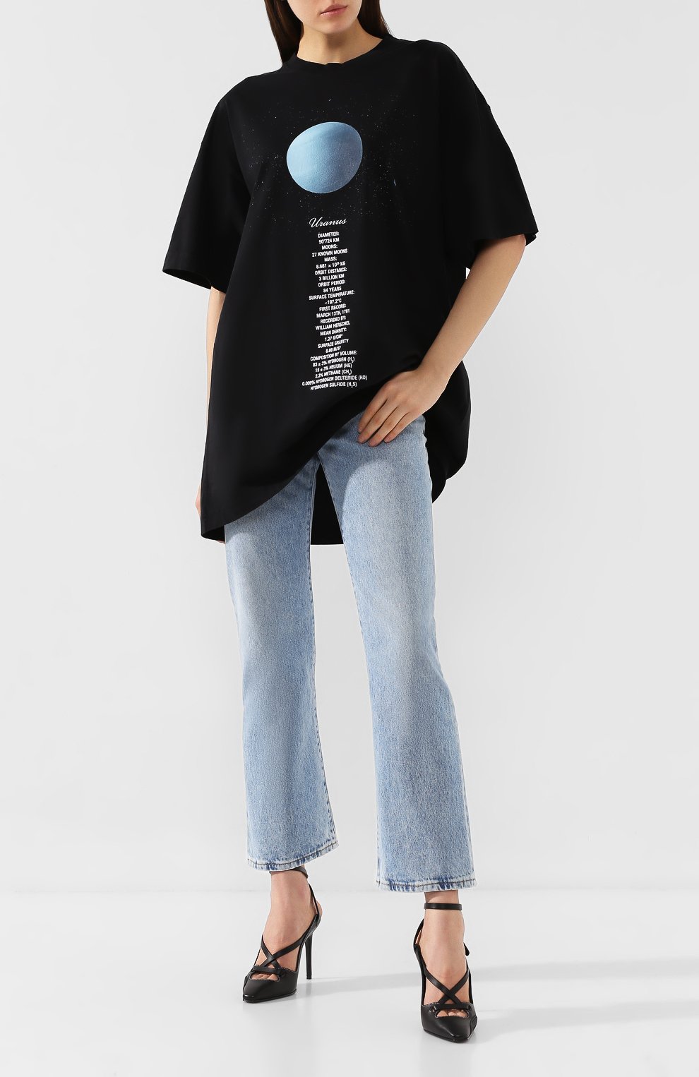 Хлопковая футболка VETEMENTS черного цвета по цене 53950 руб., арт. UAH20TR901/W, фото 2 Хлопковая футболка VETEMENTS, арт. UAH20TR901/W, фото 2