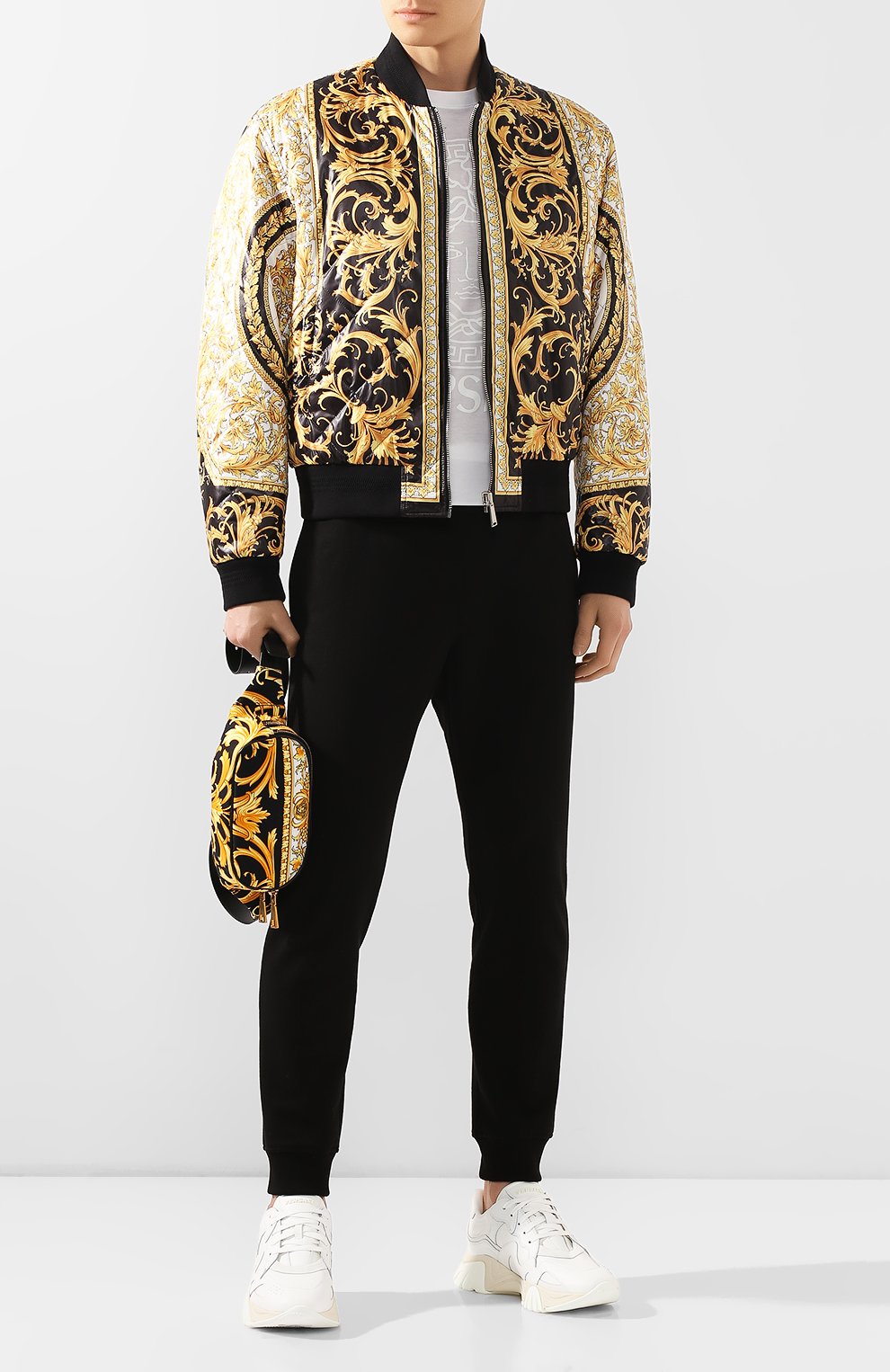 Текстильная поясная сумка VERSACE желтого цвета по цене 89450 руб., арт. DFB7630/DCAST7, фото 2 Текстильная поясная сумка VERSACE, арт. DFB7630/DCAST7, фото 2