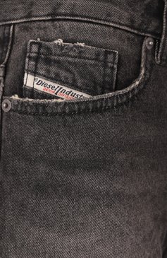 Женские джинсовые шорты DIESEL темно-серого цвета, арт. A12764/0DQAH | Фото 6 (Длина Ж (юбки, платья, шорты): Мини; Материал сплава: Проставлено; Материал внешний: Хлопок, Деним; Драгоценные камни: Проставлено; Стили: Кэжуэл; Кросс-КТ: Деним)
