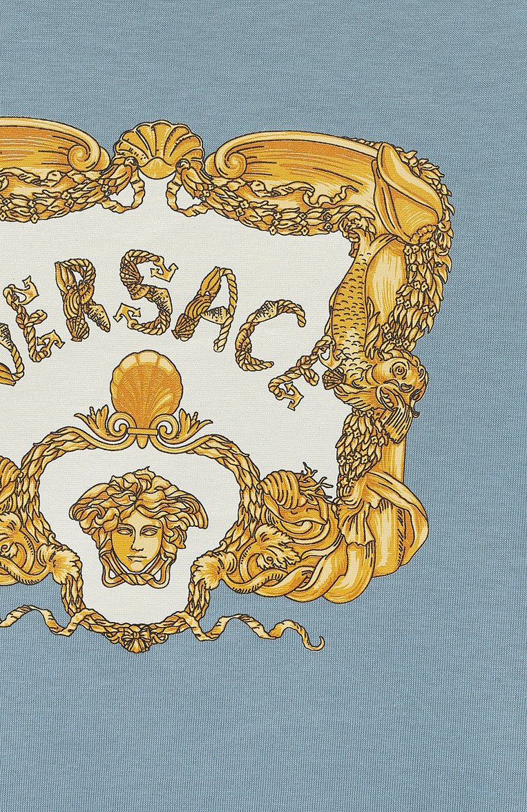 Детская хлопковая футболка VERSACE голубого цвета, арт. 1000129/1A08114/8A-14A | Фото 3 (Материал сплава: Проставлено; Материал внешний: Хлопок; Драгоценные камни: Проставлено; Рукава: Короткие; Мальчики Кросс-КТ: Футболка-одежда)