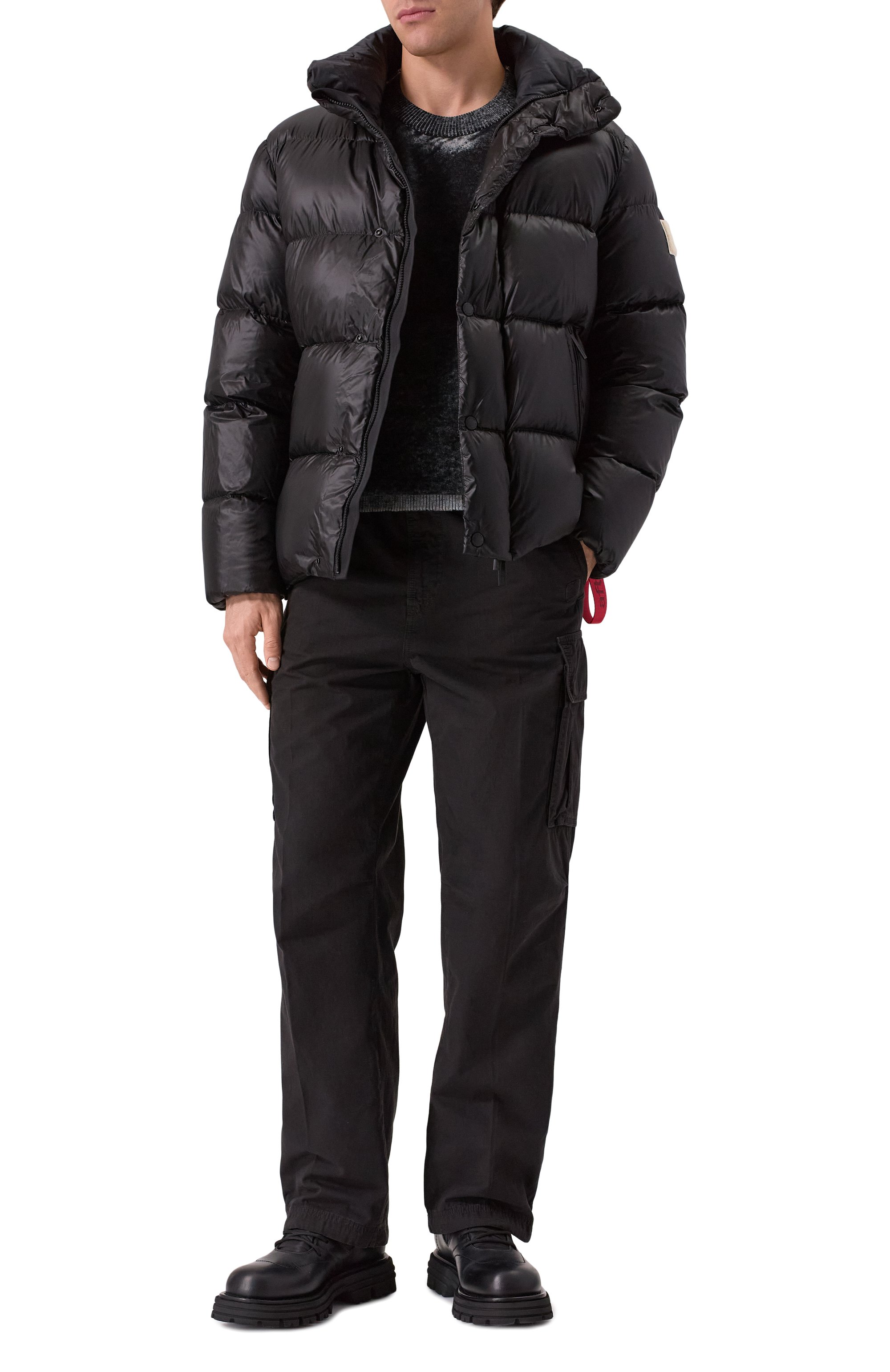 Пуховик AFTER LABEL черного цвета по цене 74800 руб., арт. CHAM0NIX/N051, фото 2 Пуховик AFTER LABEL, арт. CHAM0NIX/N051, фото 2