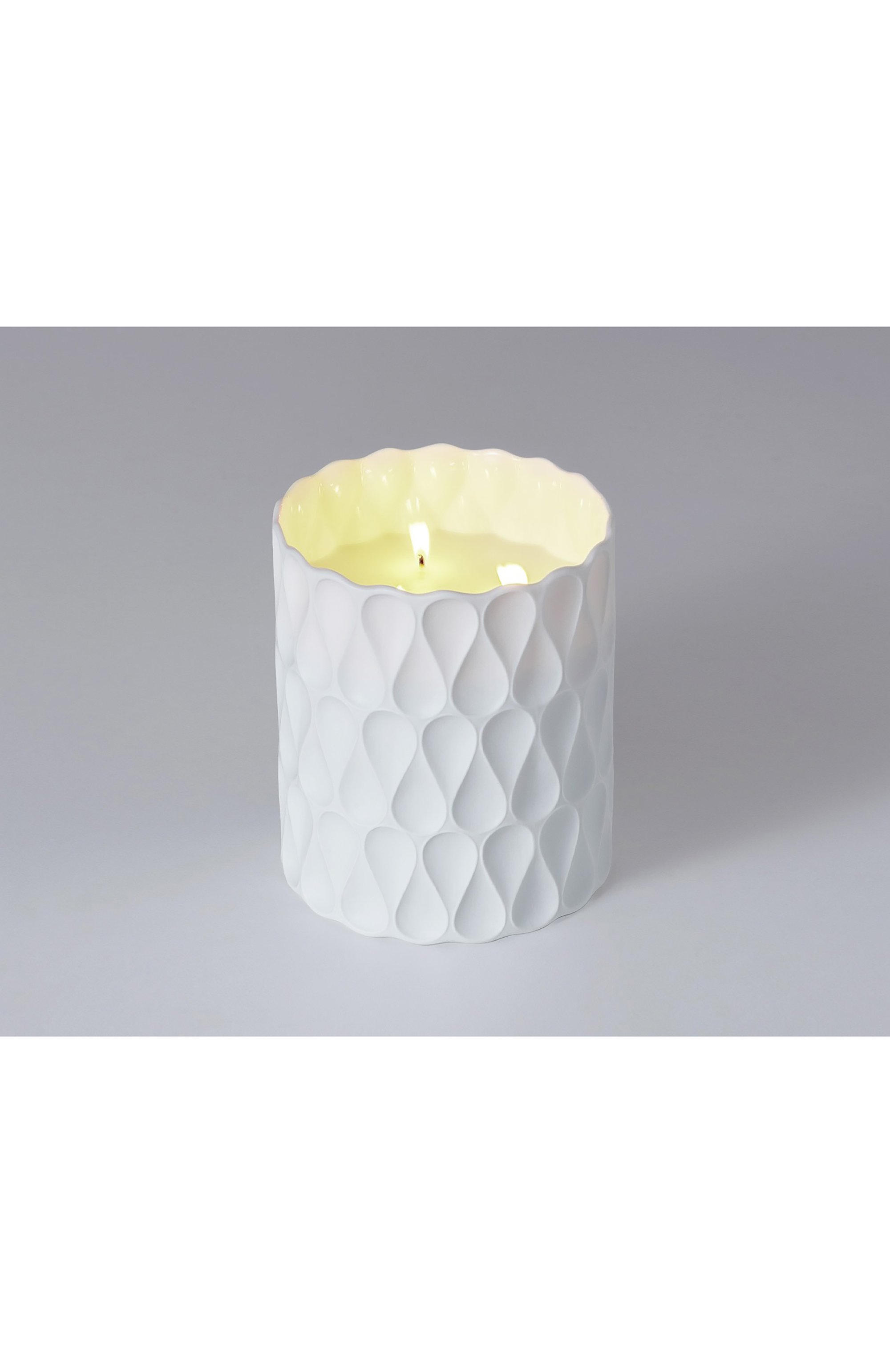 Свеча legende the royal BERNARDAUD белого цвета по цене 83250 руб., арт. 0295/24547, фото 2 Свеча legende the royal BERNARDAUD, арт. 0295/24547, фото 2