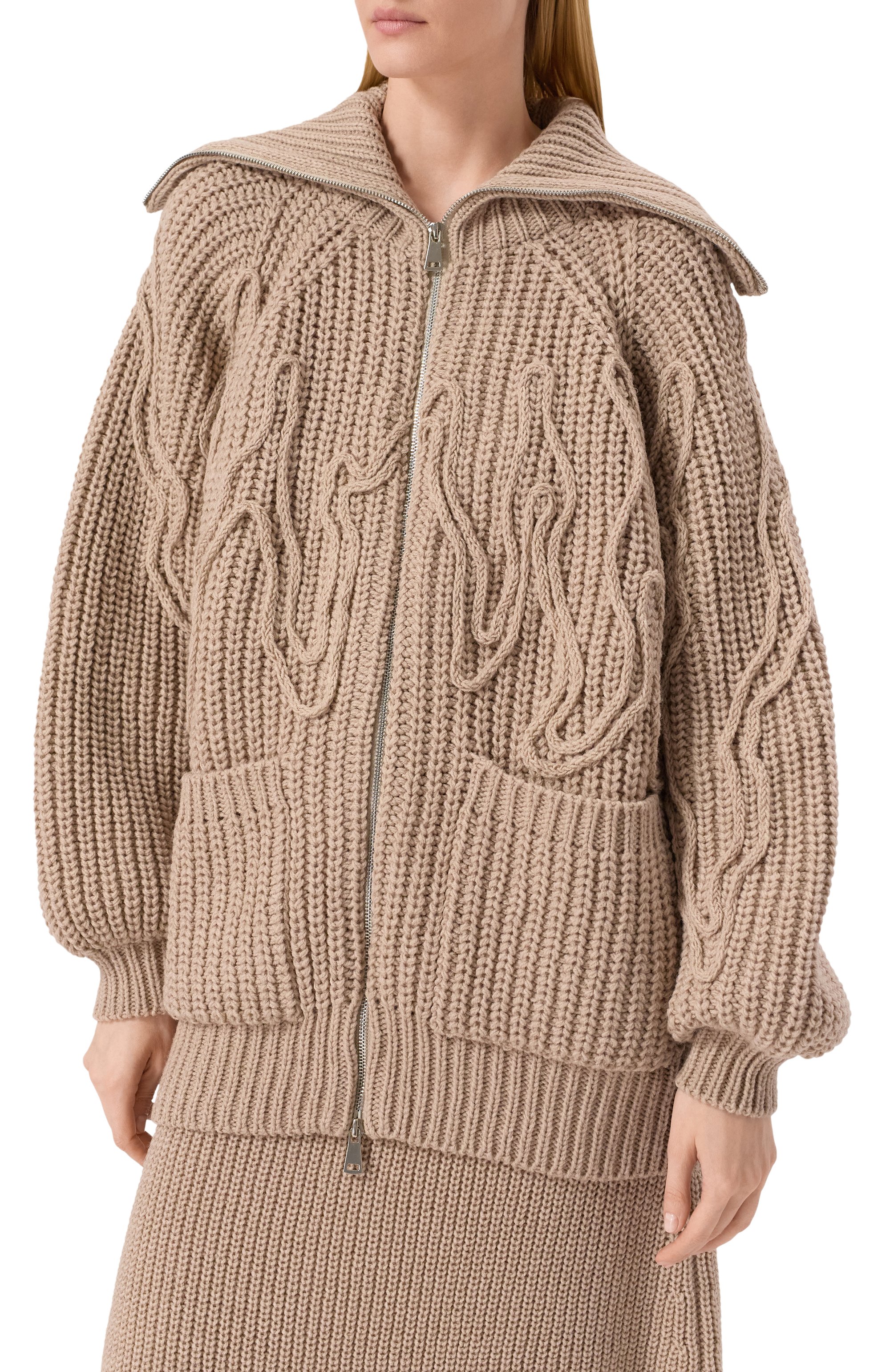 Шерстяной кардиган AKHMADULLINA бежевого цвета по цене 159900 руб., арт. 1125.2KZ630/W637, фото 3 Шерстяной кардиган AKHMADULLINA, арт. 1125.2KZ630/W637, фото 3