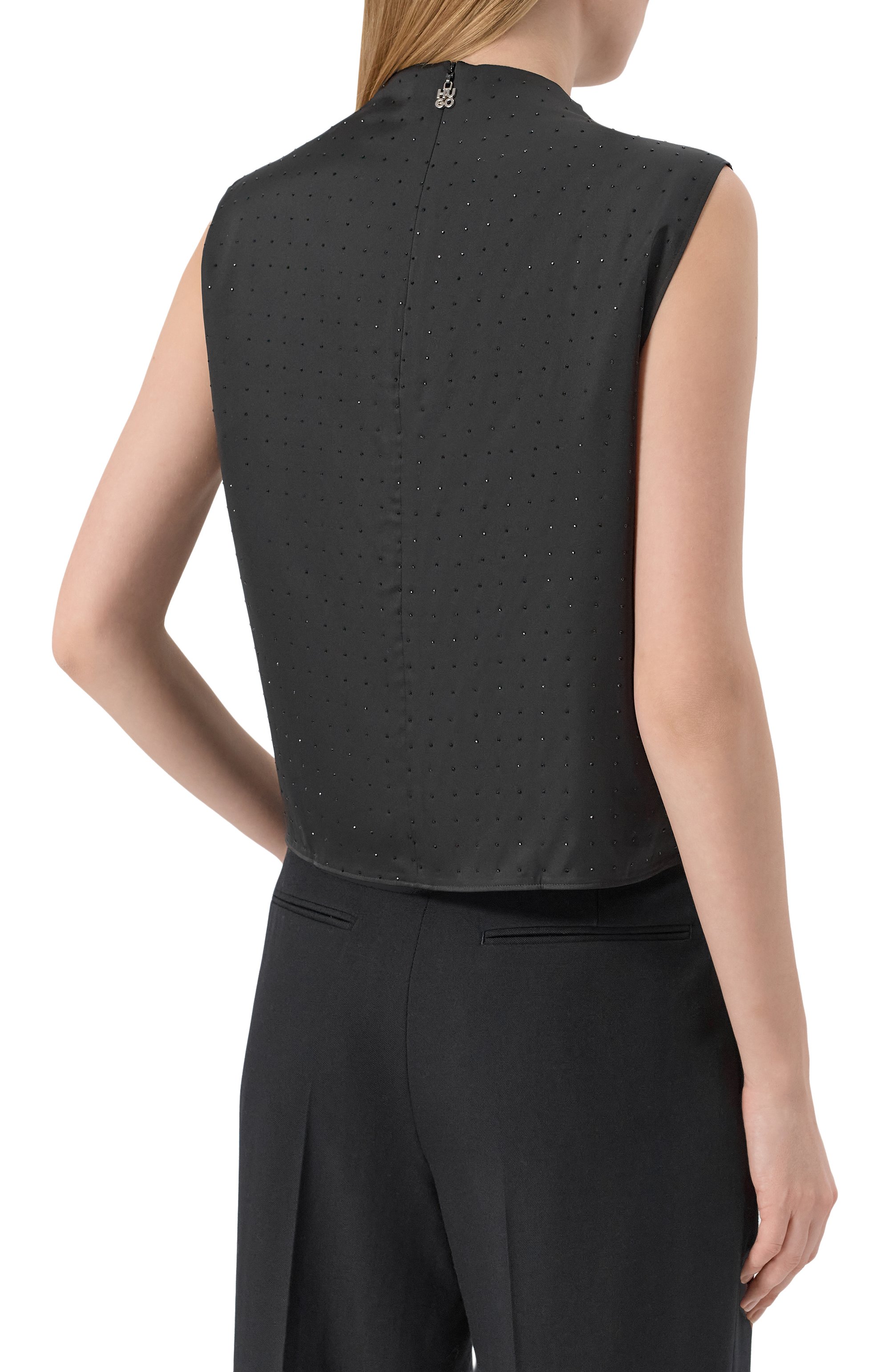 Атласный топ HUGO черного цвета по цене 21950 руб., арт. 50547697, фото 4 Атласный топ HUGO, арт. 50547697, фото 4