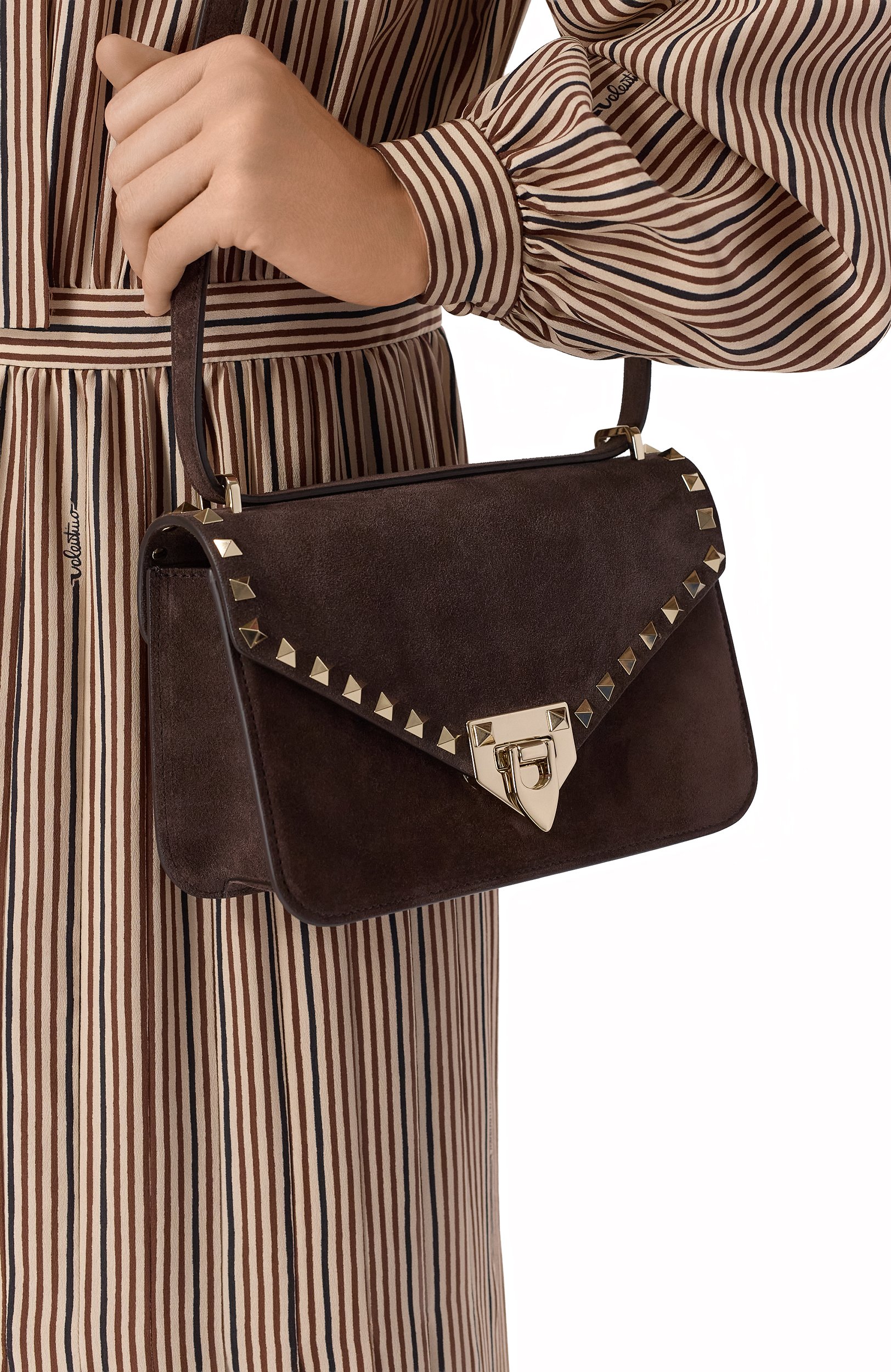 Сумка rockstud small VALENTINO темно-коричневого цвета по цене 193000 руб., арт. 9W2B0T76/KQQ, фото 2 Сумка rockstud small VALENTINO, арт. 9W2B0T76/KQQ, фото 2