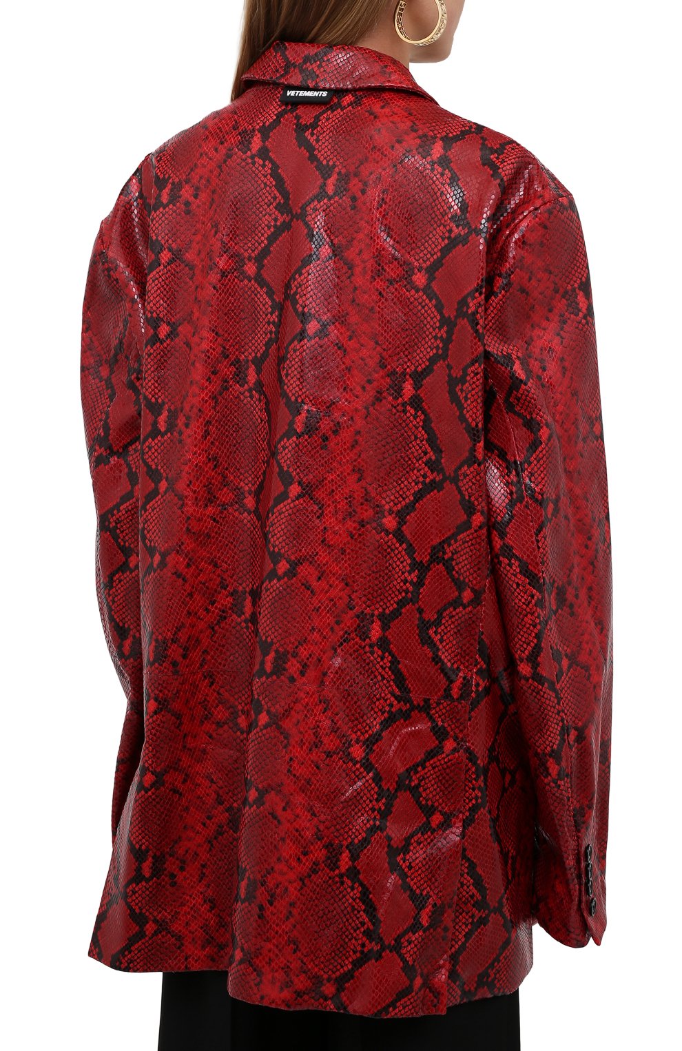 Кожаный жакет VETEMENTS красного цвета по цене 482500 руб., арт. UA52JA930RL 2403/W, фото 4 Кожаный жакет VETEMENTS, арт. UA52JA930RL 2403/W, фото 4