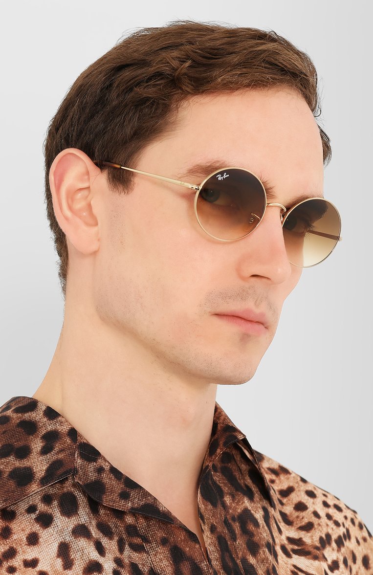 Женские солнцезащитные очки RAY-BAN коричневого цвета, арт. 1970-914751 | Фото 3 (Тип очков: С/з; Региональные ограничения белый список (Axapta Mercury): RU, Не проставлено; Кросс-КТ: С/з-унисекс; Материал: Металл; Нос: Не проставлено; Очки форма: Круглые; Оптика Гендер: оптика-унисекс)