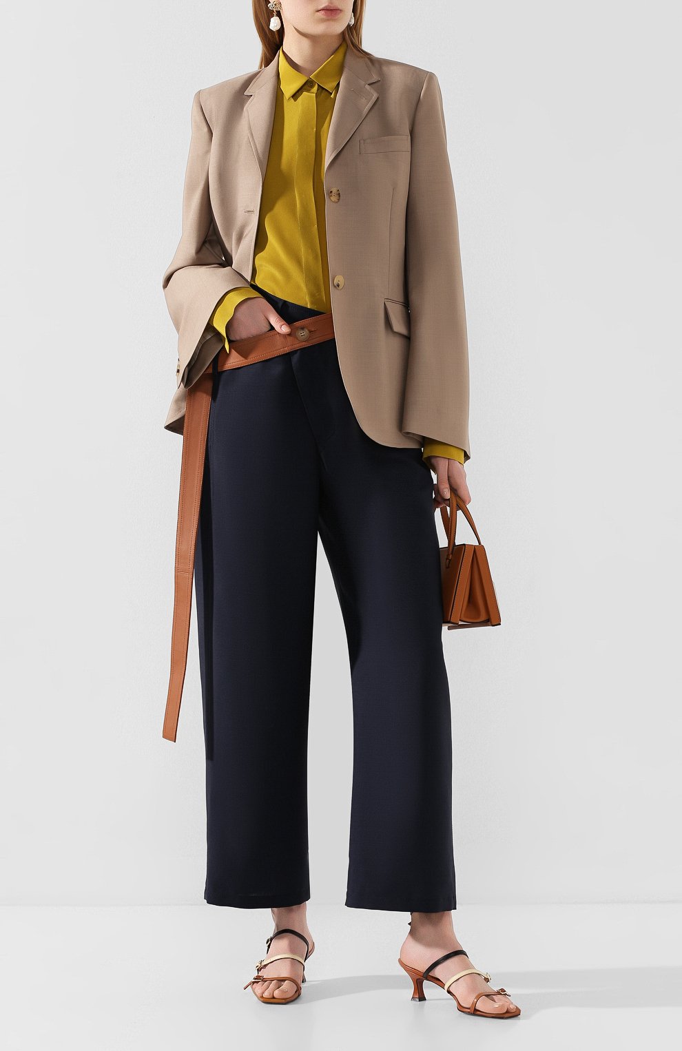 Шерстяные брюки LANVIN темно-синего цвета по цене 114000 руб., арт. RW-TR527K-4197-E20, фото 2 Шерстяные брюки LANVIN, арт. RW-TR527K-4197-E20, фото 2