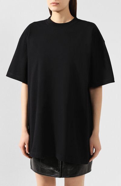 Хлопковая футболка VETEMENTS черного цвета по цене 18800 руб., арт. UAH20TR636/W, фото 3 Хлопковая футболка VETEMENTS, арт. UAH20TR636/W, фото 3