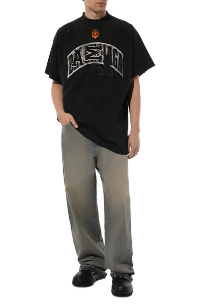 Хлопковая футболка BALENCIAGA черного цвета по цене 99500 руб., арт. 739028/T0VN2, фото 2 Хлопковая футболка BALENCIAGA, арт. 739028/T0VN2, фото 2