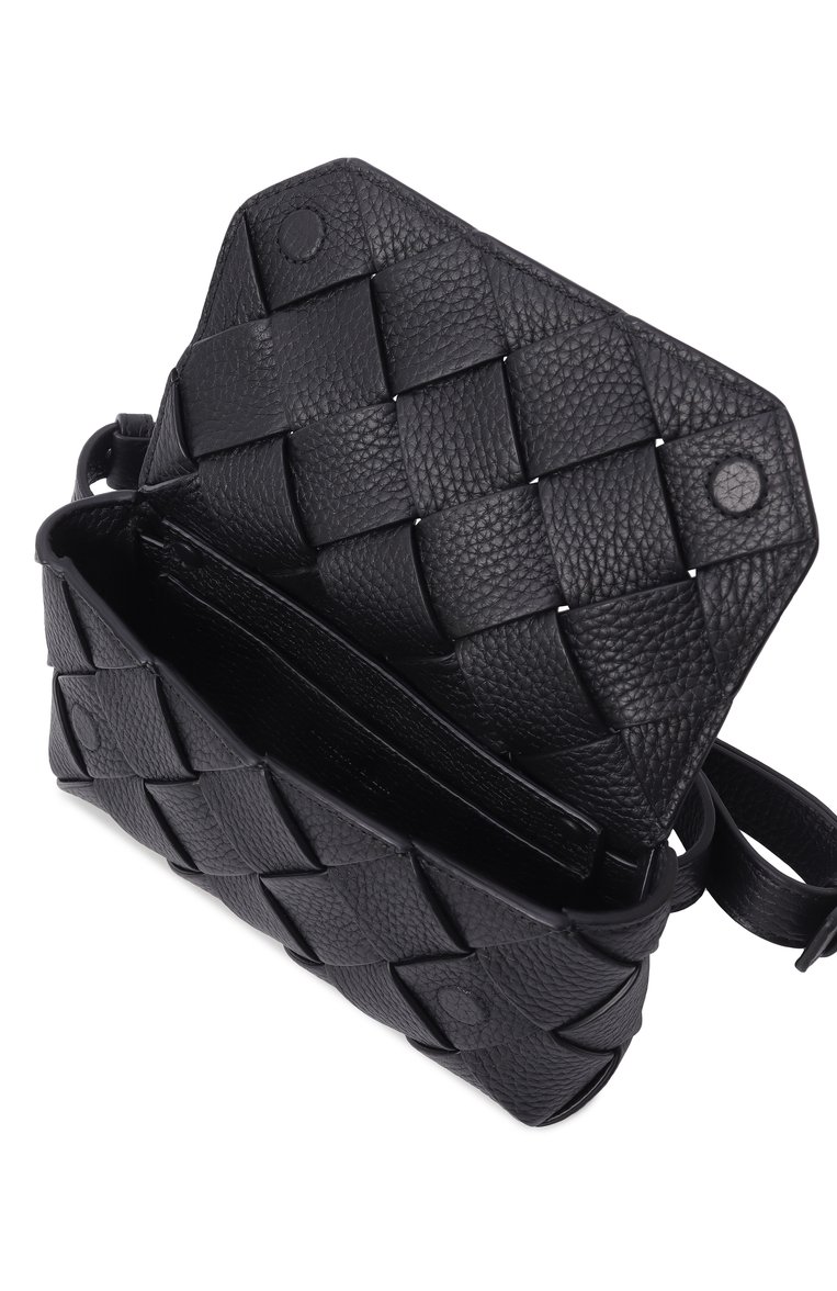 Мужская поясная сумка diago BOTTEGA VENETA черного цвета, арт. 805773 V4FV1 | Фото 5 (Ремень/цепочка: На ремешке; Материал: Натураль�ная кожа; Размер: mini; Случай: Повседневный; Стили: Классический)