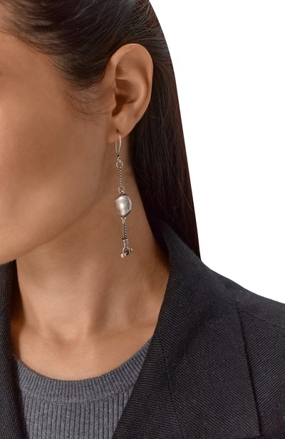 Серьги ANN DEMEULEMEESTER серебряного цвета по цене 72200 руб., арт. B0013712/0T018, фото 4 Серьги ANN DEMEULEMEESTER, арт. B0013712/0T018, фото 4