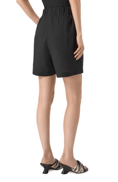 Шорты изо льна и вискозы HINNOMINATE черного цвета по цене 6860 руб., арт. HMABW02644, фото 4 Шорты изо льна и вискозы HINNOMINATE, арт. HMABW02644, фото 4