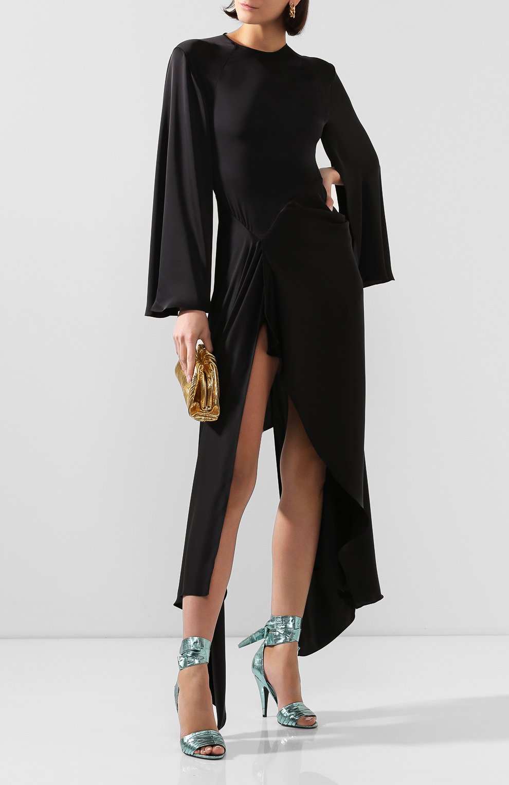 Кожаные босоножки TOM FORD голубого цвета по цене 131000 руб., арт. W2652N-EEE001, фото 2 Кожаные босоножки TOM FORD, арт. W2652N-EEE001, фото 2