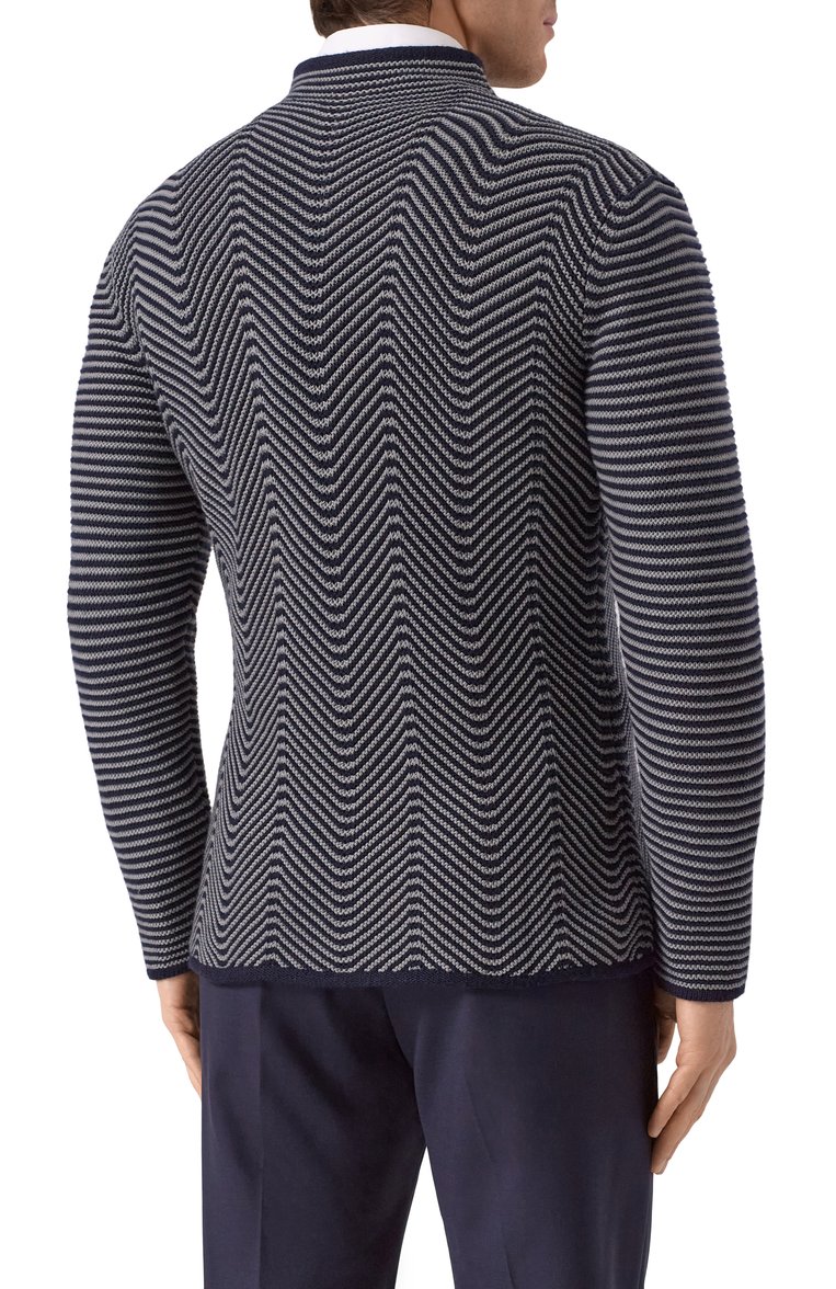 Мужской кардиган из хлопка и кашемира GIORGIO ARMANI темно-синего цвета, арт. 3KSG08/SM08Z | Фото 4 (Материал внешний: Шерсть, Хлопок, Кашемир; Рукава: Длинные; Длина (для топов): Стандартные; Мужское Кросс-КТ: Кардиган-одежда; Стили: Кэжуэл; Застежка: Пуговицы)