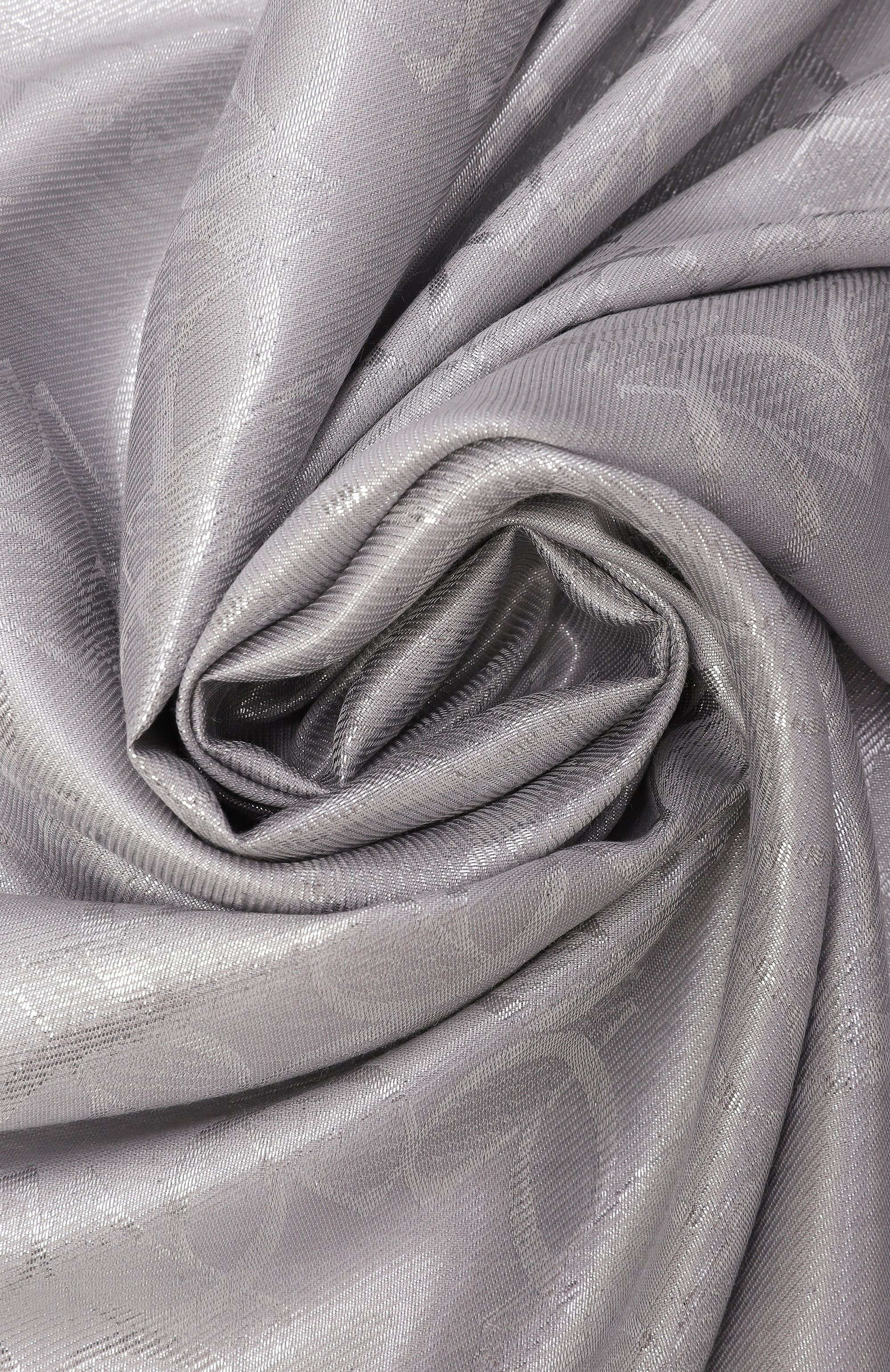 Шаль из шелка и шерсти ELIE SAAB серебряного цвета по цене 69950 руб., арт. SE1414J6113, фото 3 Шаль из шелка и шерсти ELIE SAAB, арт. SE1414J6113, фото 3