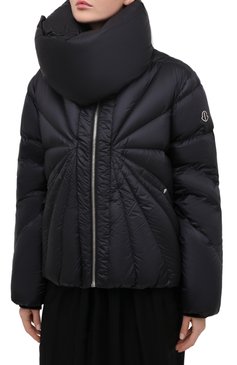 Женская пуховая куртка moncler + rick owens RICK OWENS черного цвета, арт. MU20F0007/C0596 | Фото 3 (Материал подклада: Синтетический материал; Материал утеплителя: Пух и перо; Рукава: Длинные; Длина (верхняя одежда): Короткие; Материал внешний: Синтетический материал; Стили: Спорт-шик; Кросс-КТ: Куртка, Утепленные; Материал сплава: Проставлено; Драгоценные камни: Проставлено)