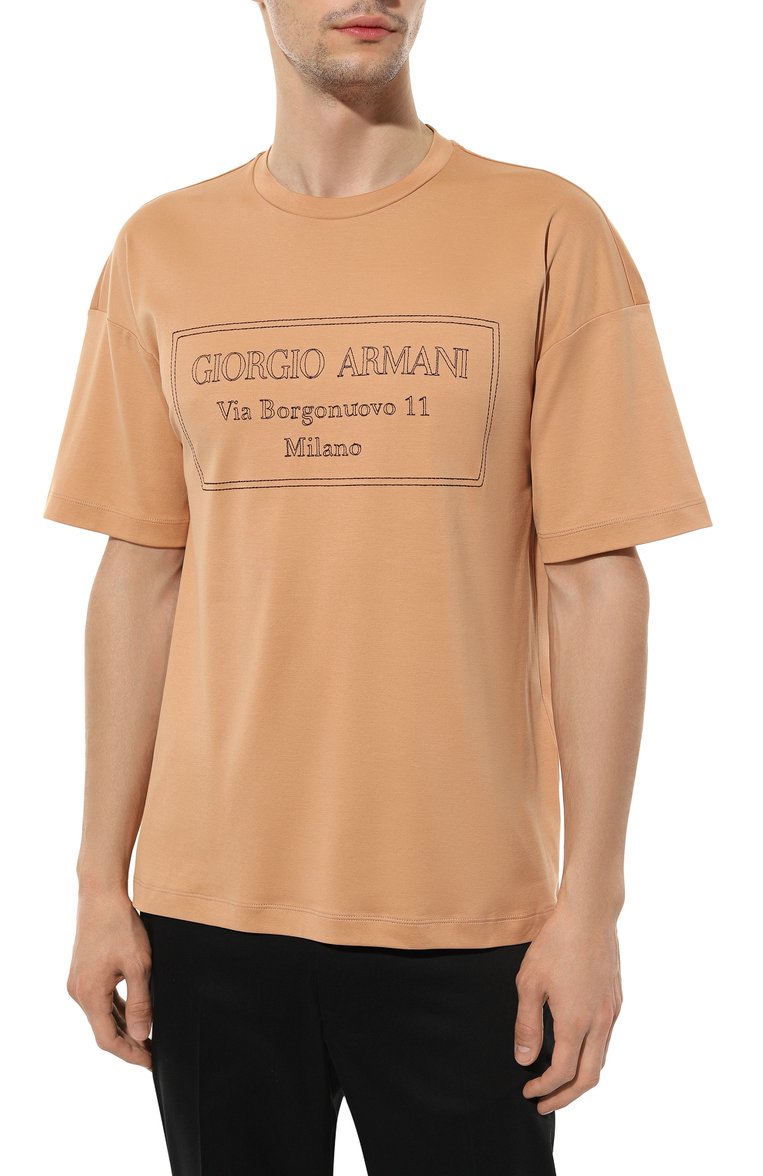 Мужская хлопковая футболка GIORGIO ARMANI бежевого цвета, арт. 6RSM53/SJFBZ | Фото 3 (Рукава: Короткие; Длина (для топов): Стандартные; Принт: С принтом; Материал сплава: Проставлено; Материал внешний: Хлопок; Драгоценные камни: Проставлено; Стили: Кэжуэл)