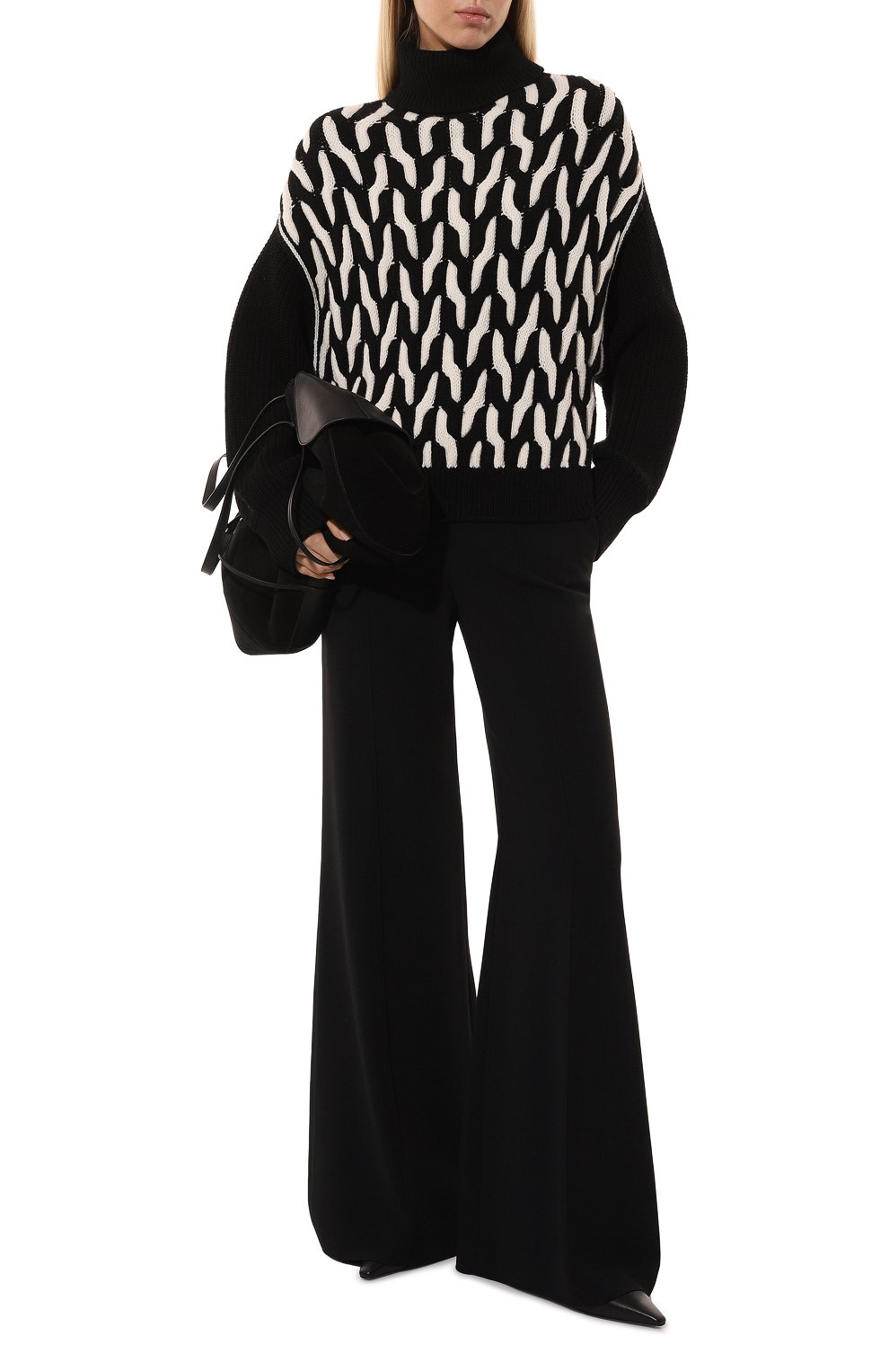 Шерстяной свитер BOSS черно-белого цвета по цене 33200 руб., арт. 50523719, фото 2 Шерстяной свитер BOSS, арт. 50523719, фото 2