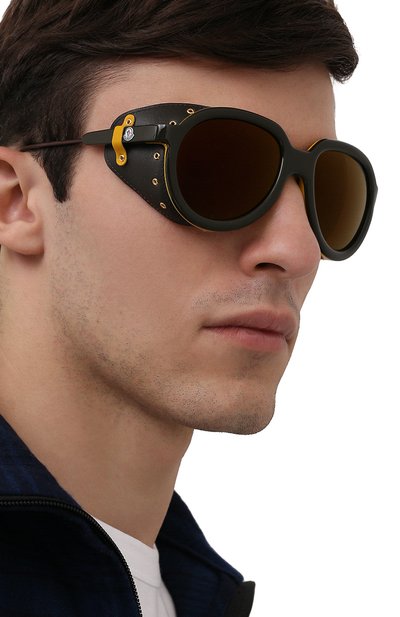 Солнцезащитные очки MONCLER черного цвета по цене 30680 руб., арт. ML 0003 50G 55 С/З ОЧКИ, фото 2 Солнцезащитные очки MONCLER, арт. ML 0003 50G 55 С/З ОЧКИ, фото 2