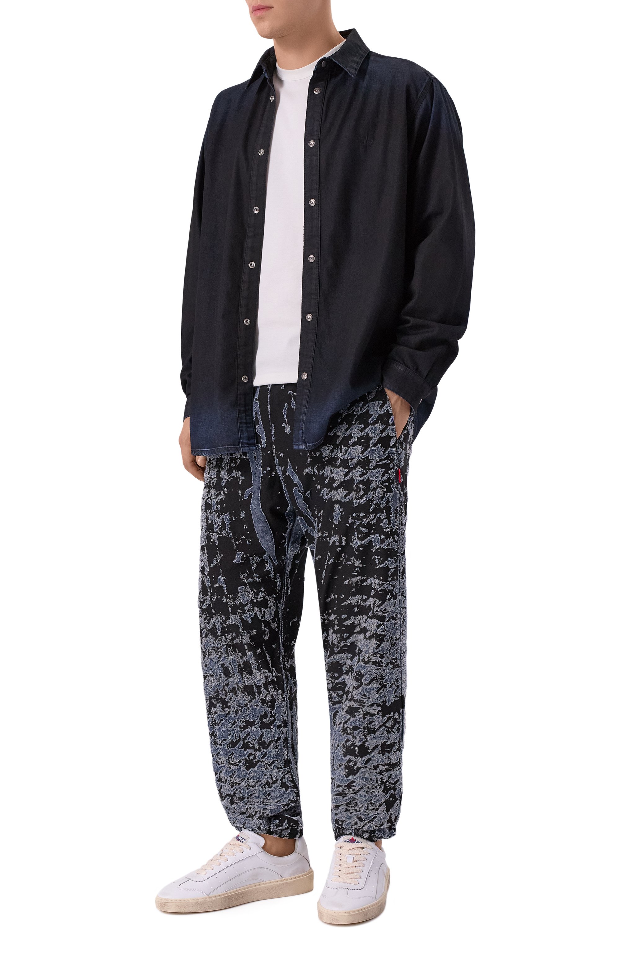 Джоггеры DIESEL голубого цвета по цене 52250 руб., арт. A21576/0PGBE, фото 2 Джоггеры DIESEL, арт. A21576/0PGBE, фото 2