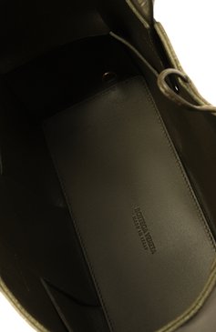 Женская сумка-тоут arco small BOTTEGA VENETA хаки цвета, арт. 652867/VCQC2 | Фото 5 (Материал: Натуральная кожа; Размер: small; Драгоценные камни: Проставлено; Материал сплава: Проставлено)