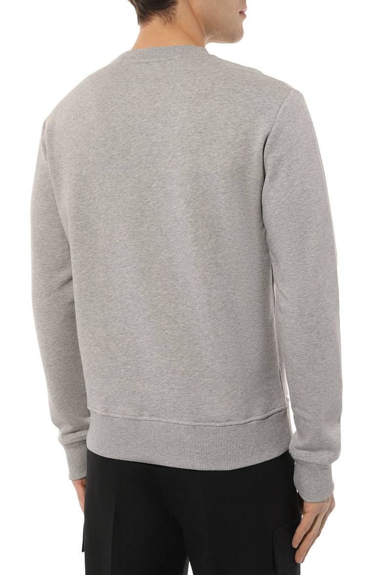 Мужской хлопковый свитшот BALMAIN серого цвета, арт. CH1JQ040/BC62 | Фото 4 (Материал внешний: Хлопок; Длина (для топов): Стандартные; Рукава: Длинные; Мужское Кросс-КТ: свитшот-одежда; Принт: Без принта; Стили: Спорт-шик; Автоматизация состава: Проставлено; Детали: �Без декора; Автоматизация ТО: Проставлено)