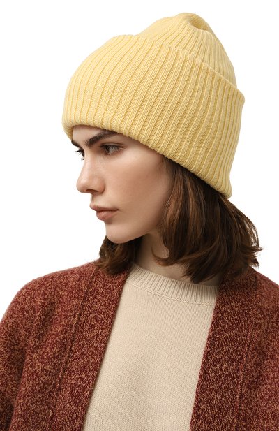 Шапка A.T.T. желтого цвета по цене 5630 руб., арт. Т1714, фото 2 Шапка A.T.T., арт. Т1714, фото 2