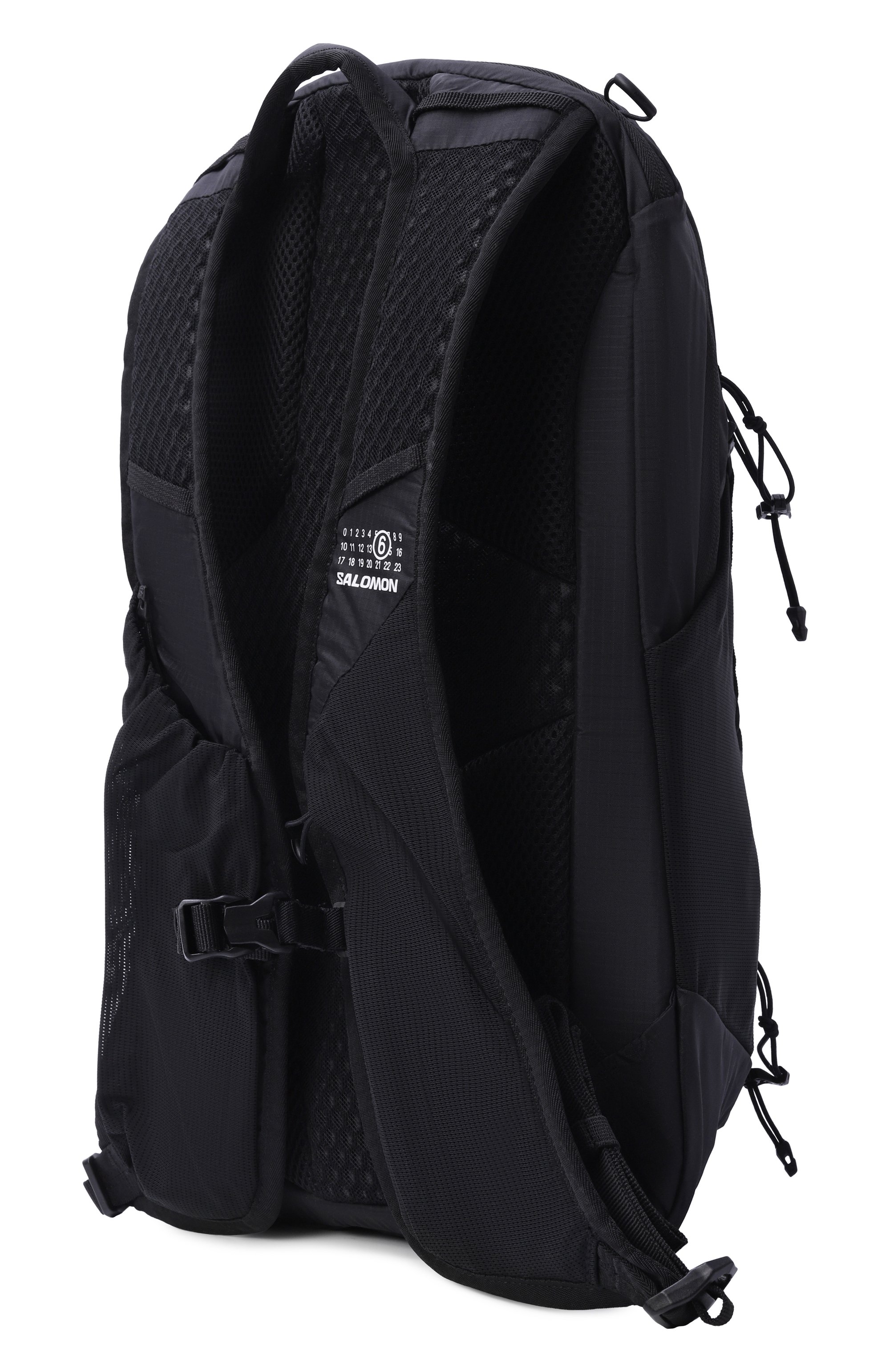 Рюкзак maison margiela mm6 x salomon xt 15 MM6 черного цвета по цене 32550 руб., арт. SB5WA0013/P5782_001, фото 4 Рюкзак maison margiela mm6 x salomon xt 15 MM6, арт. SB5WA0013/P5782_001, фото 4