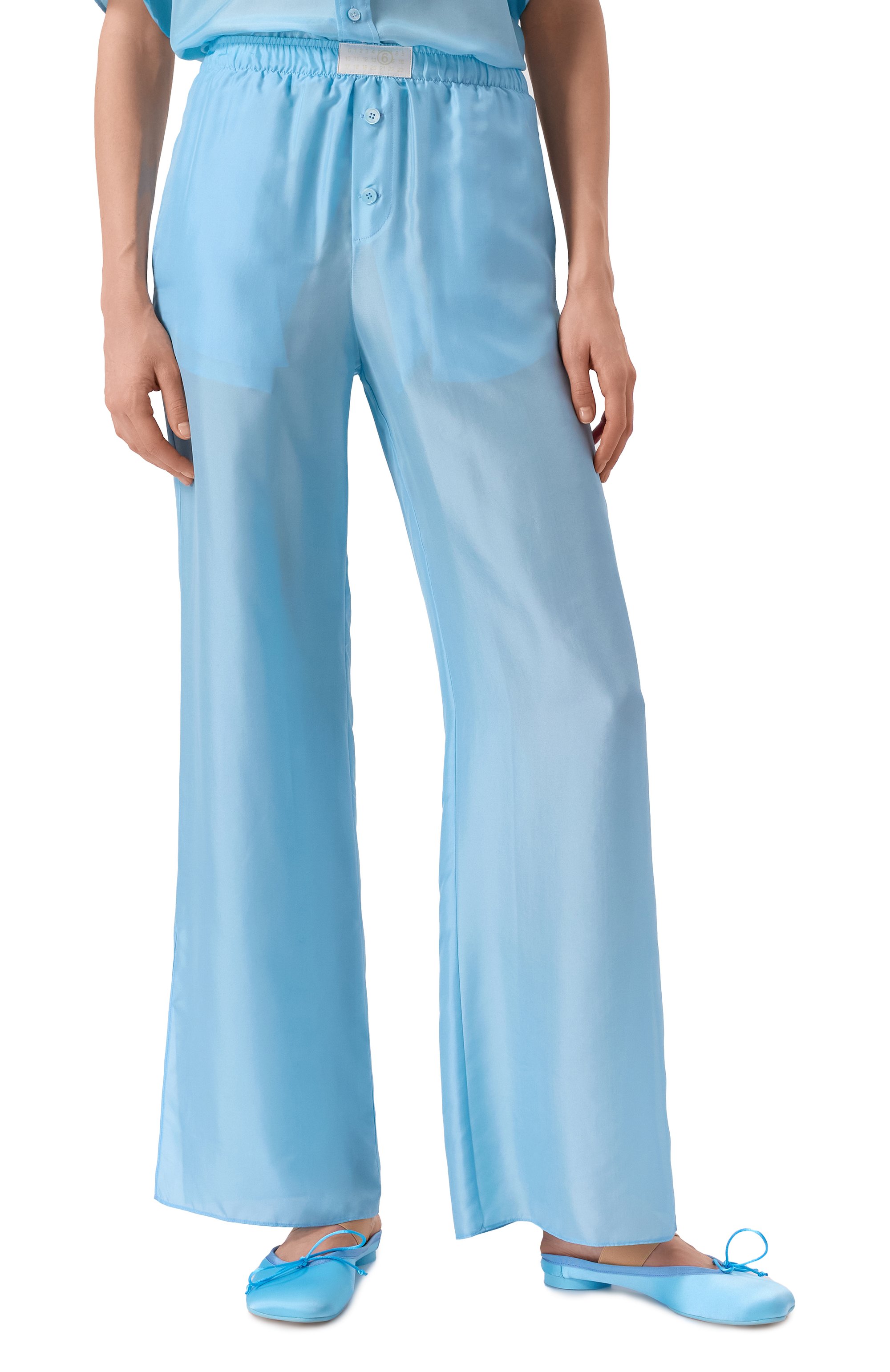 Шелковые брюки MM6 голубого цвета по цене 78950 руб., арт. S52KA0529/M35244, фото 3 Шелковые брюки MM6, арт. S52KA0529/M35244, фото 3