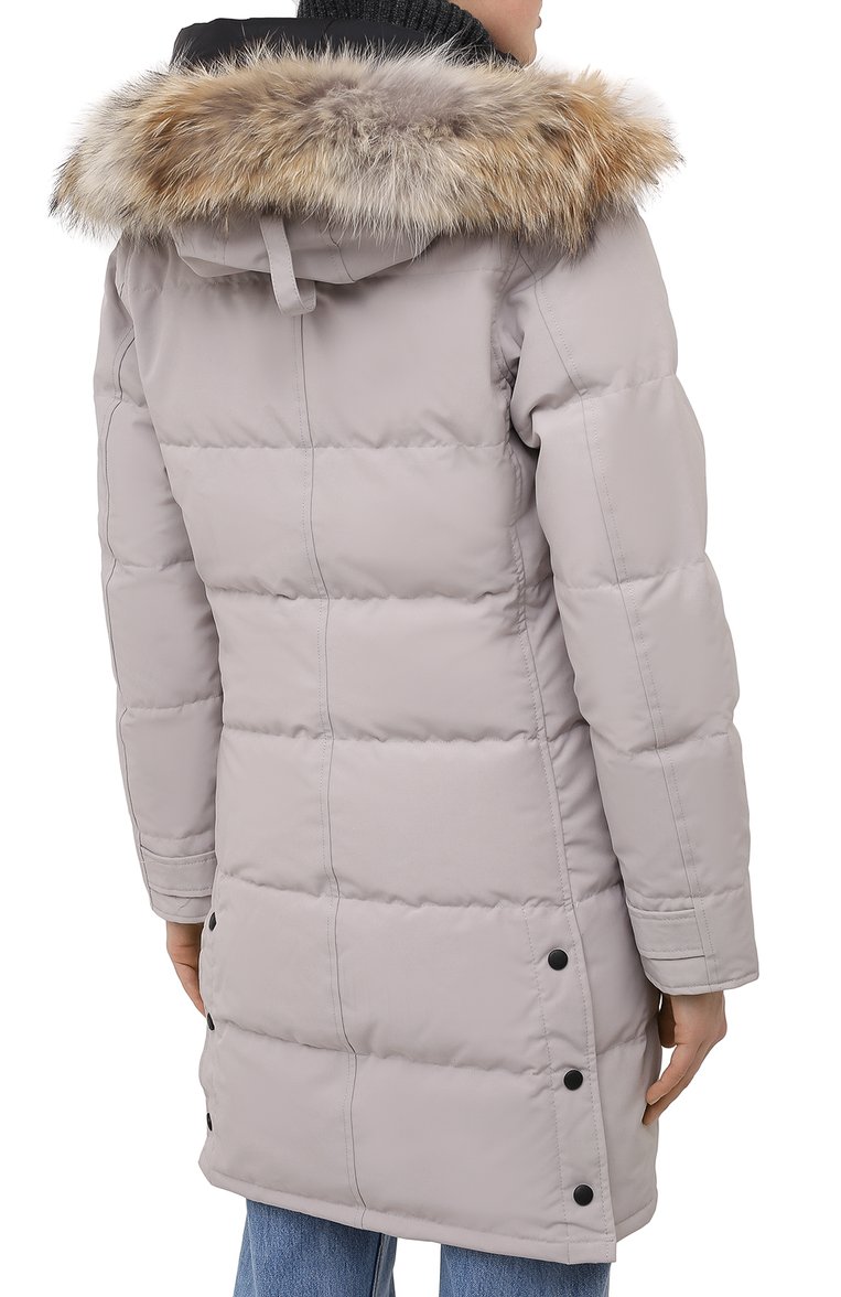 Женская парка shelburne CANADA GOOSE светло-серого цвета, арт. 3802L | Фото 4 (Рукава: Длинные; Материал внешний: Синтетический материал; Материал утеплителя: Пух и перо; Длина (верхняя одежда): До середины бедра; Стили: Спорт-шик; Кросс-КТ: Куртка; Материал сплава: Проставлено; Драгоценные камни: Проставлено)