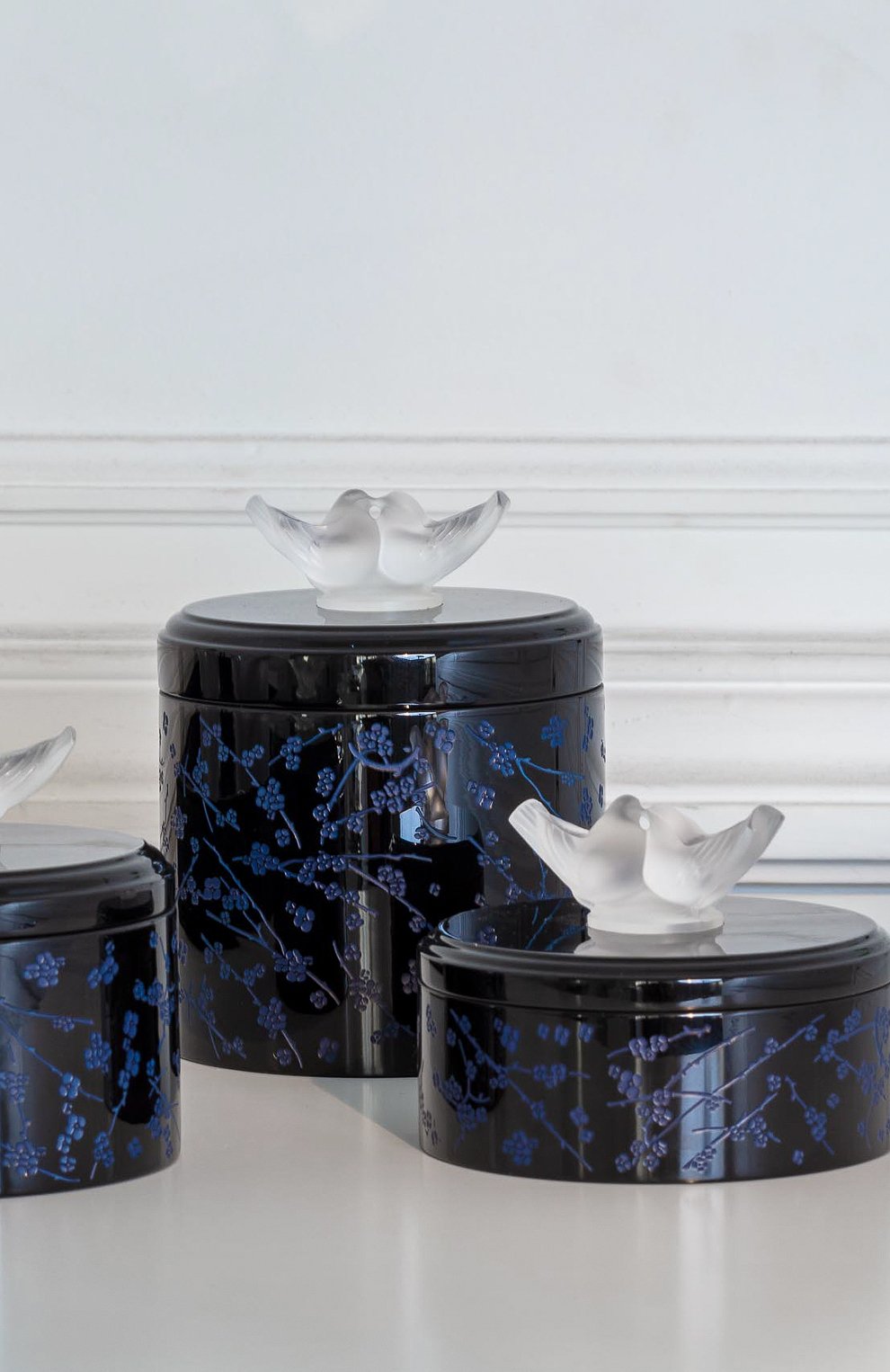 Шкатулка fleurs de cerisier LALIQUE черного цвета по цене 99850 руб., арт. 10687100, фото 5 Шкатулка fleurs de cerisier LALIQUE, арт. 10687100, фото 5