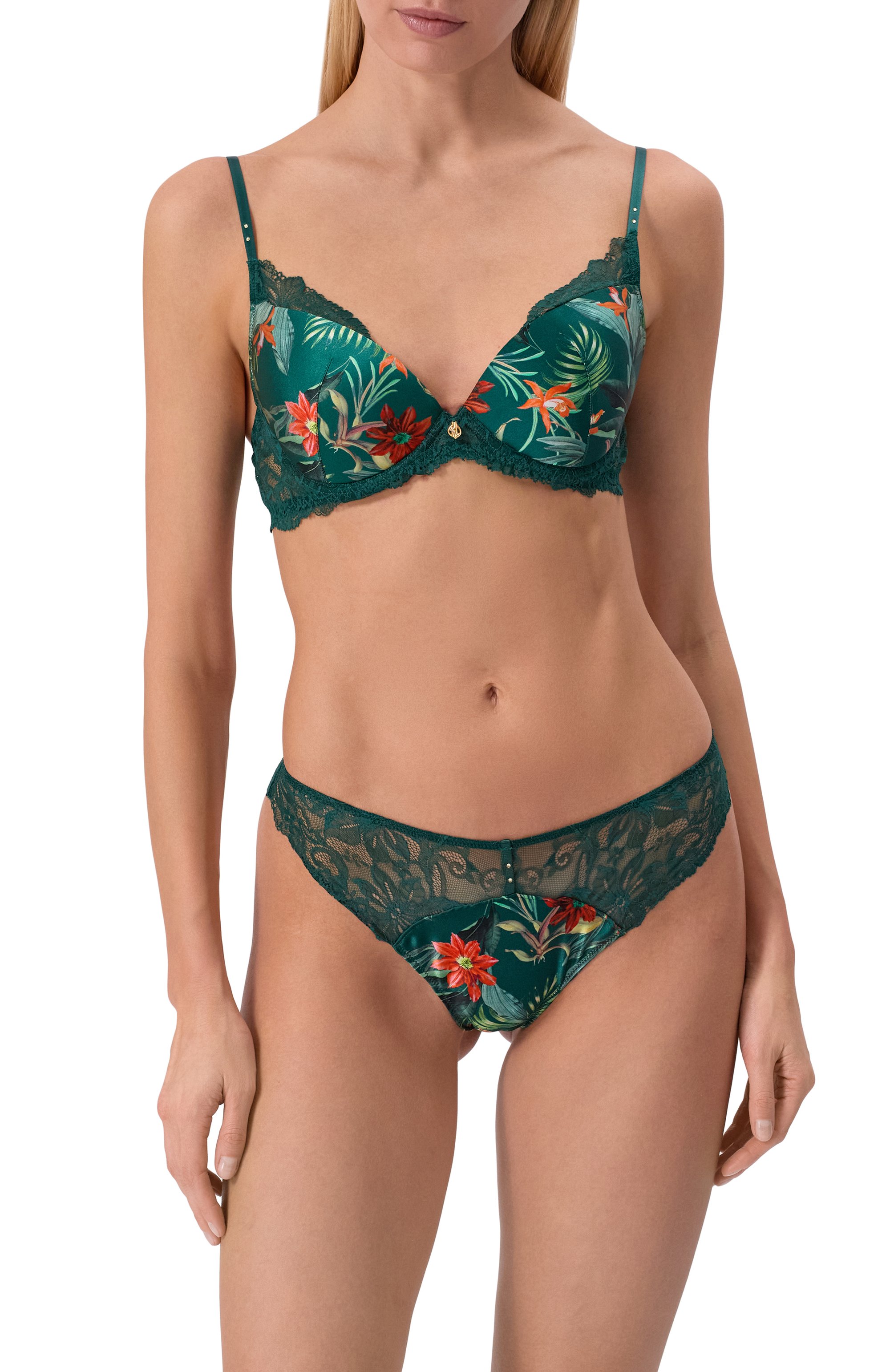 Трусы-танга LISE CHARMEL зеленого цвета по цене 16260 руб., арт. ACJ0091, фото 2 Трусы-танга LISE CHARMEL, арт. ACJ0091, фото 2