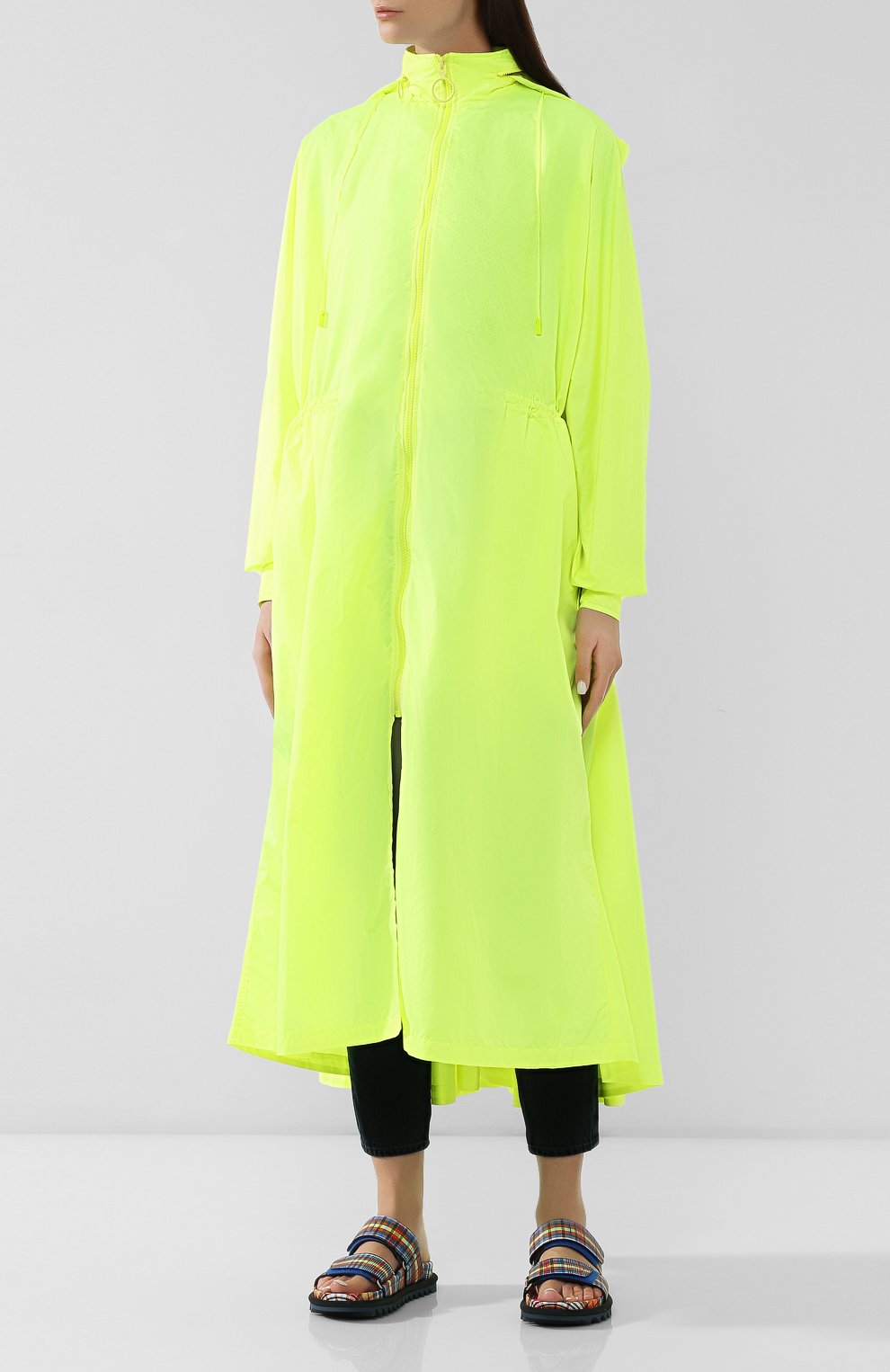 Плащ с капюшоном OFF-WHITE желтого цвета по цене 119500 руб., арт. 0WEA170S19E000446200, фото 3 Плащ с капюшоном OFF-WHITE, арт. 0WEA170S19E000446200, фото 3