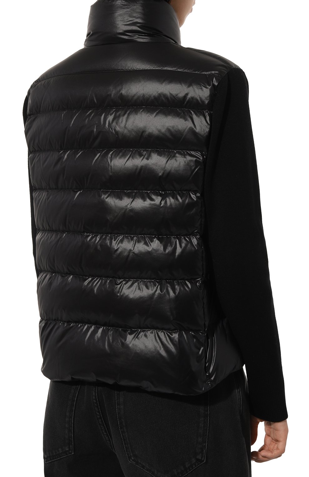 Пуховая куртка MONCLER черного цвета по цене 126000 руб., арт. 9B000-24-M1131, фото 4 Пуховая куртка MONCLER, арт. 9B000-24-M1131, фото 4