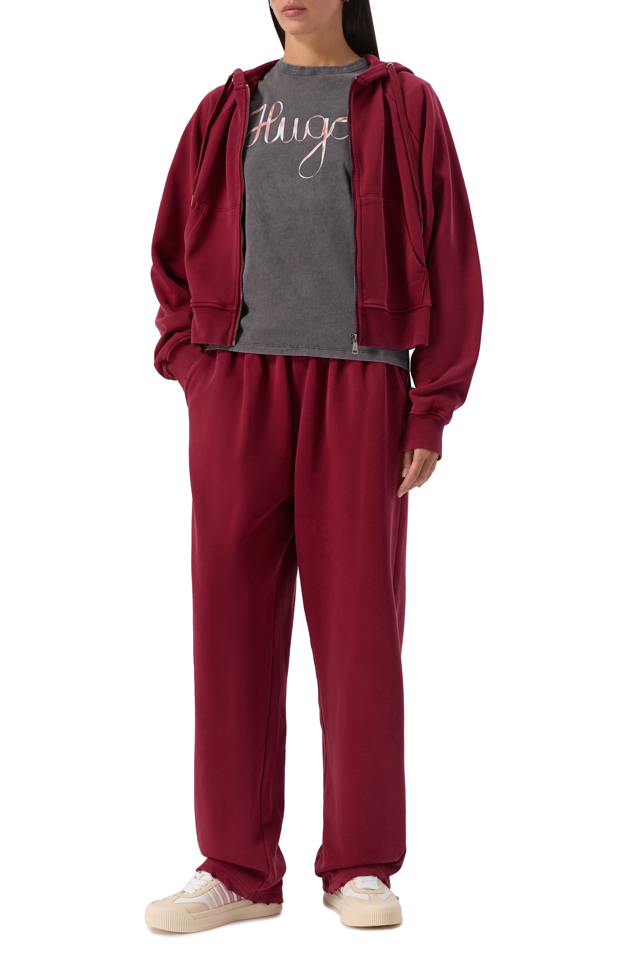 Хлопковая футболка HUGO серого цвета по цене 7940 руб., арт. 50544868, фото 2 Хлопковая футболка HUGO, арт. 50544868, фото 2