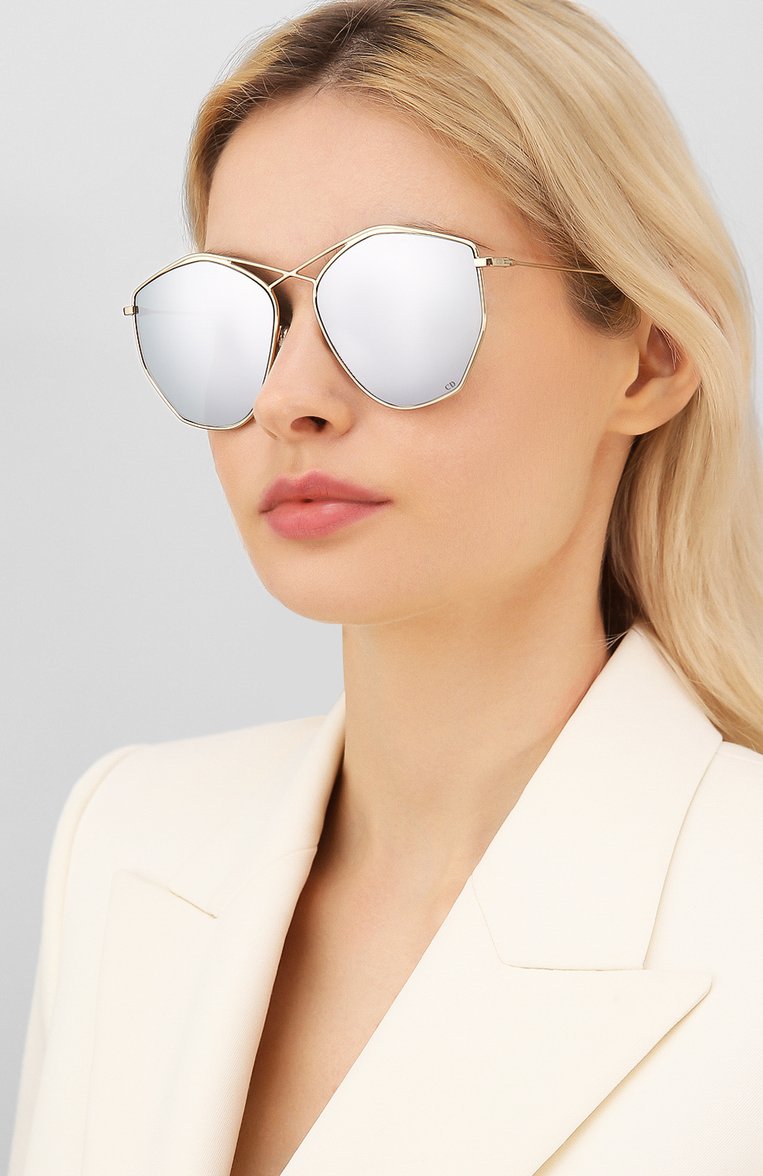 Женские солнцезащитные очки DIOR EYEWEAR серого цвета, арт. DI0RSTELLAIRE4 J5G DC | Фото 2 (Тип очков: С/з; Региональные ограничения белый список (Axapta Mercury): RU, Не проставлено; Re-sync: On; Нос: Не проставлено; Материал: Металл; Оптика Гендер: оптика-женское; Очки форма: Oversized)