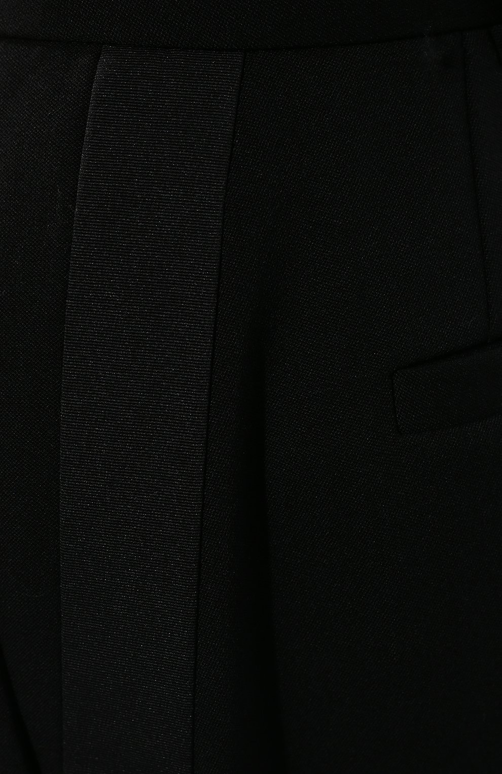 Шерстяные шорты MIU MIU черного цвета по цене 105000 руб., арт. MP1425-1R1-F0002, фото 5 Шерстяные шорты MIU MIU, арт. MP1425-1R1-F0002, фото 5