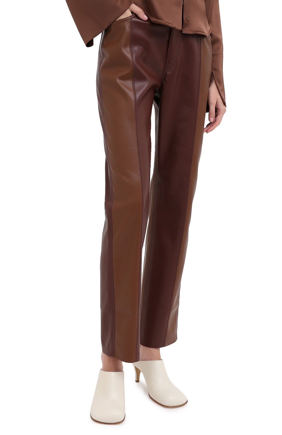 Брюки NANUSHKA коричневого цвета по цене 57850 руб., арт. VINNI_BR0WN PATCH_VEGAN LEATHER, фото 3 Брюки NANUSHKA, арт. VINNI_BR0WN PATCH_VEGAN LEATHER, фото 3