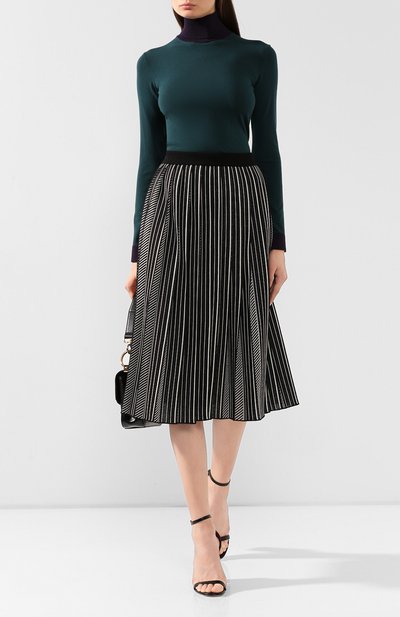 Водолазка из вискозы EMPORIO ARMANI зеленого цвета по цене 25800 руб., арт. 6G2MWZ/2M31Z, фото 2 Водолазка из вискозы EMPORIO ARMANI, арт. 6G2MWZ/2M31Z, фото 2