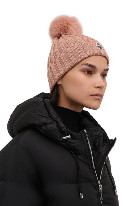 Женская шерстяная шапка MONCLER розового цвета, арт. G2-093-3B702-01-A9327 | Фото 2 (Материал: Шерсть, Текстиль)