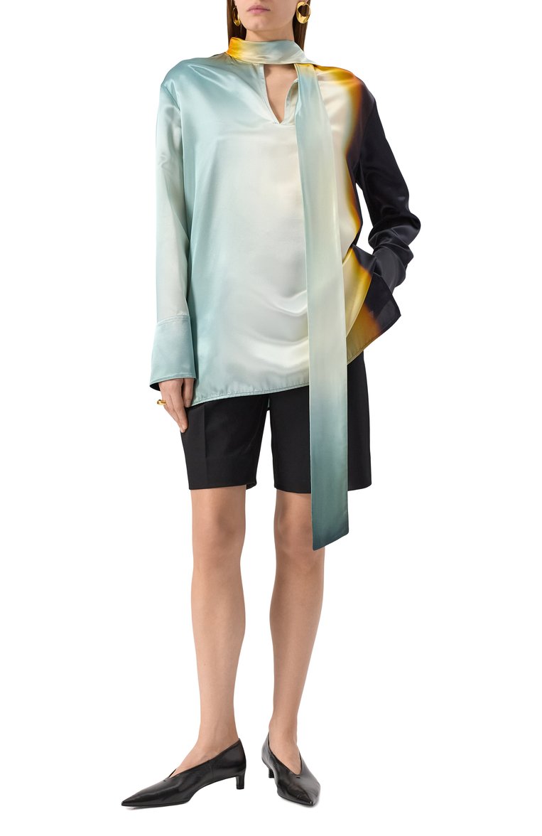 Женская атласная блузка JIL SANDER разноцветного цвета, арт. J01NC0160-J65303 | Фото 2 (Рукава: Длинные; Длина (для топов): Удлиненные; Материал внешний: Вискоза; Стили: Минимализм; Принт: Без принта; Женское Кросс-КТ: Блуза-одежда; Автоматизация состава: Проставлено; Автоматизация ТО: Проставлено)