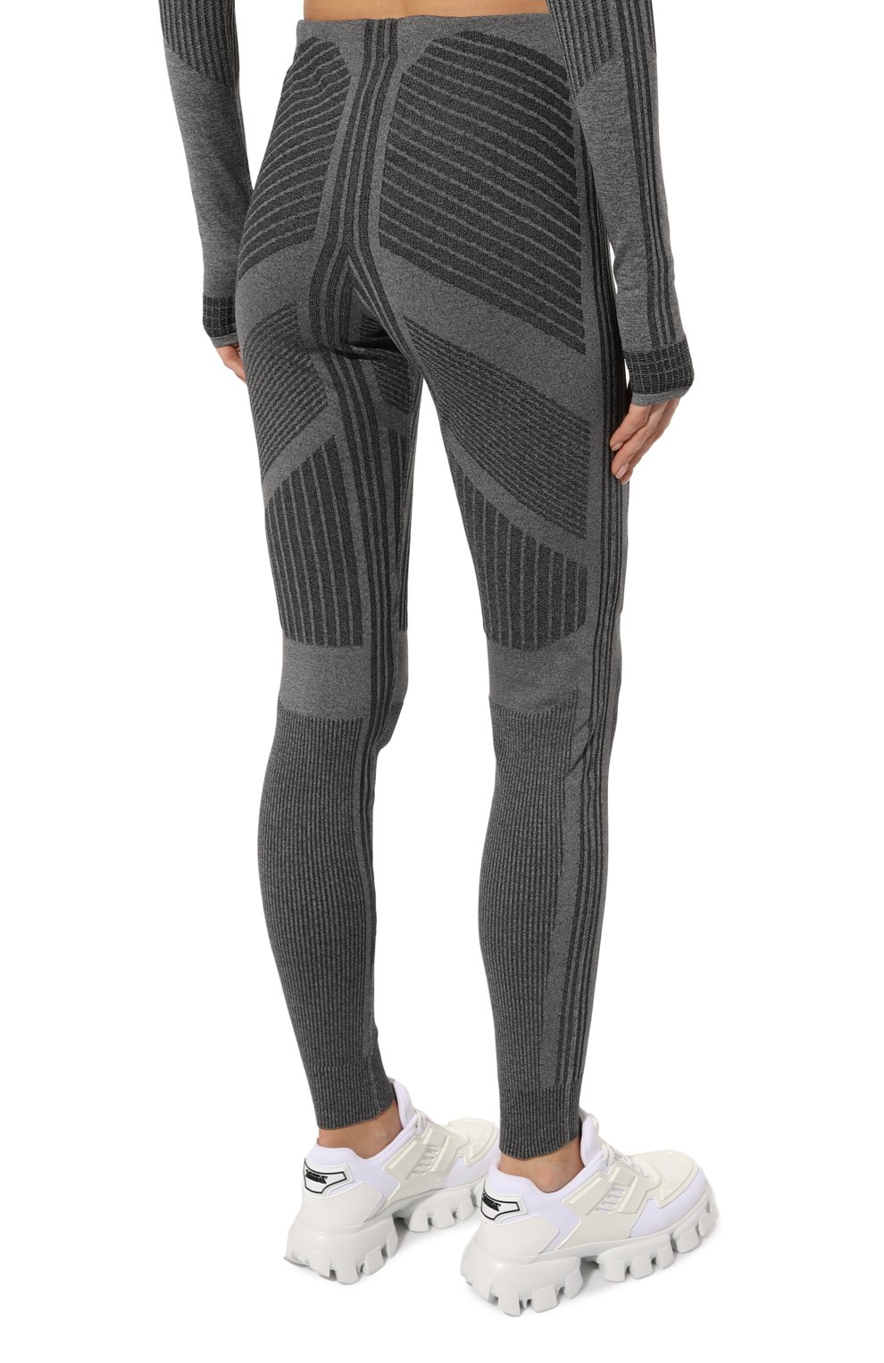 Легинсы prada linea rossa PRADA серого цвета по цене 120000 руб., арт. 122048-1ZEF-F0684-192, фото 4 Легинсы prada linea rossa PRADA, арт. 122048-1ZEF-F0684-192, фото 4