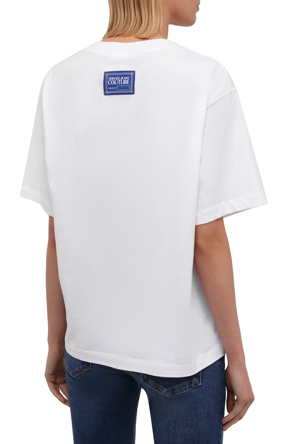 Хлопковая футболка VERSACE JEANS COUTURE белого цвета по цене 21700 руб., арт. 71HAHP02-71DP614 25 0RGANIC C0TT0N/CJ00P, фото 4 Хлопковая футболка VERSACE JEANS COUTURE, арт. 71HAHP02-71DP614 25 0RGANIC C0TT0N/CJ00P, фото 4